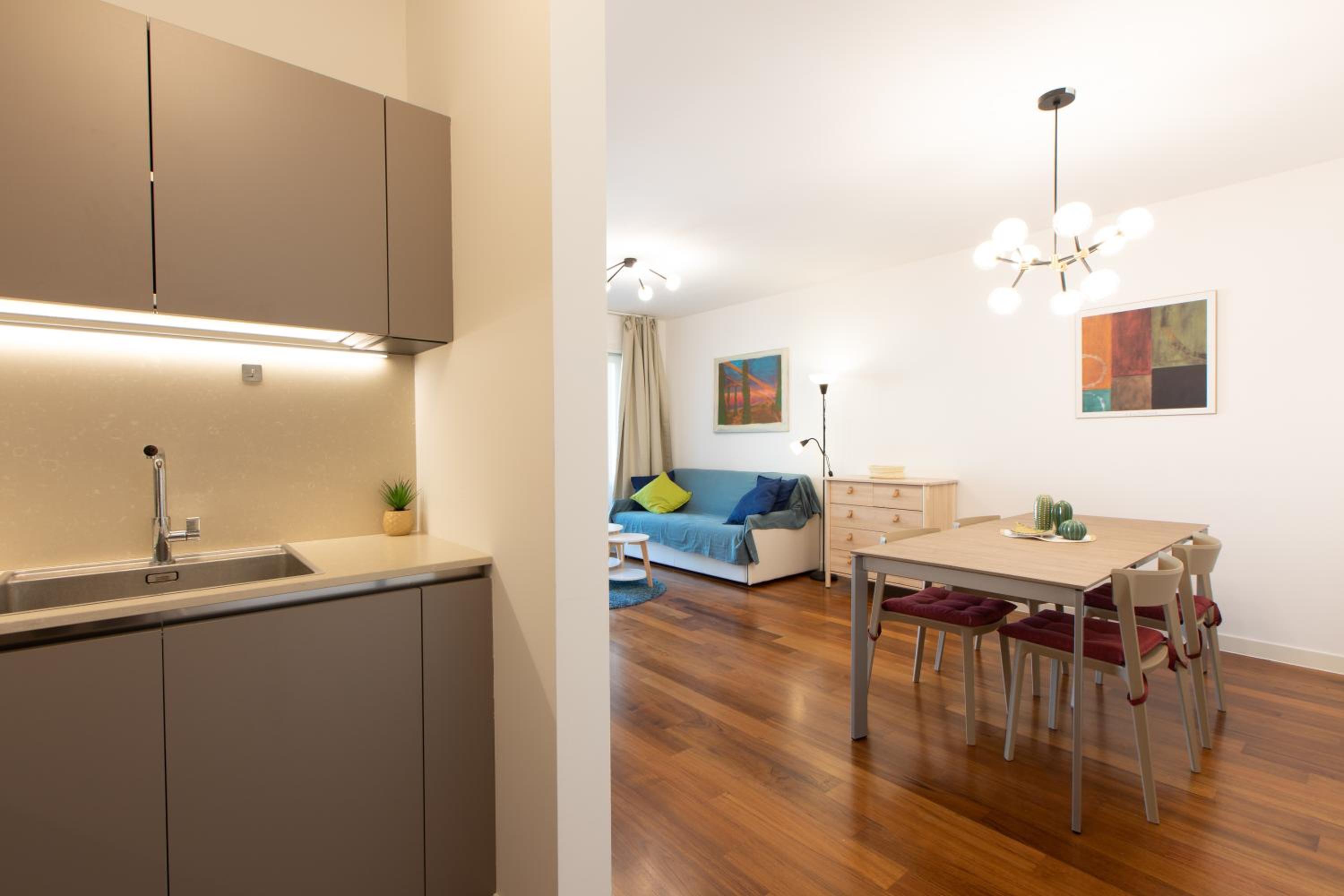 One-Bedroom Apartment with Sea View photo 2