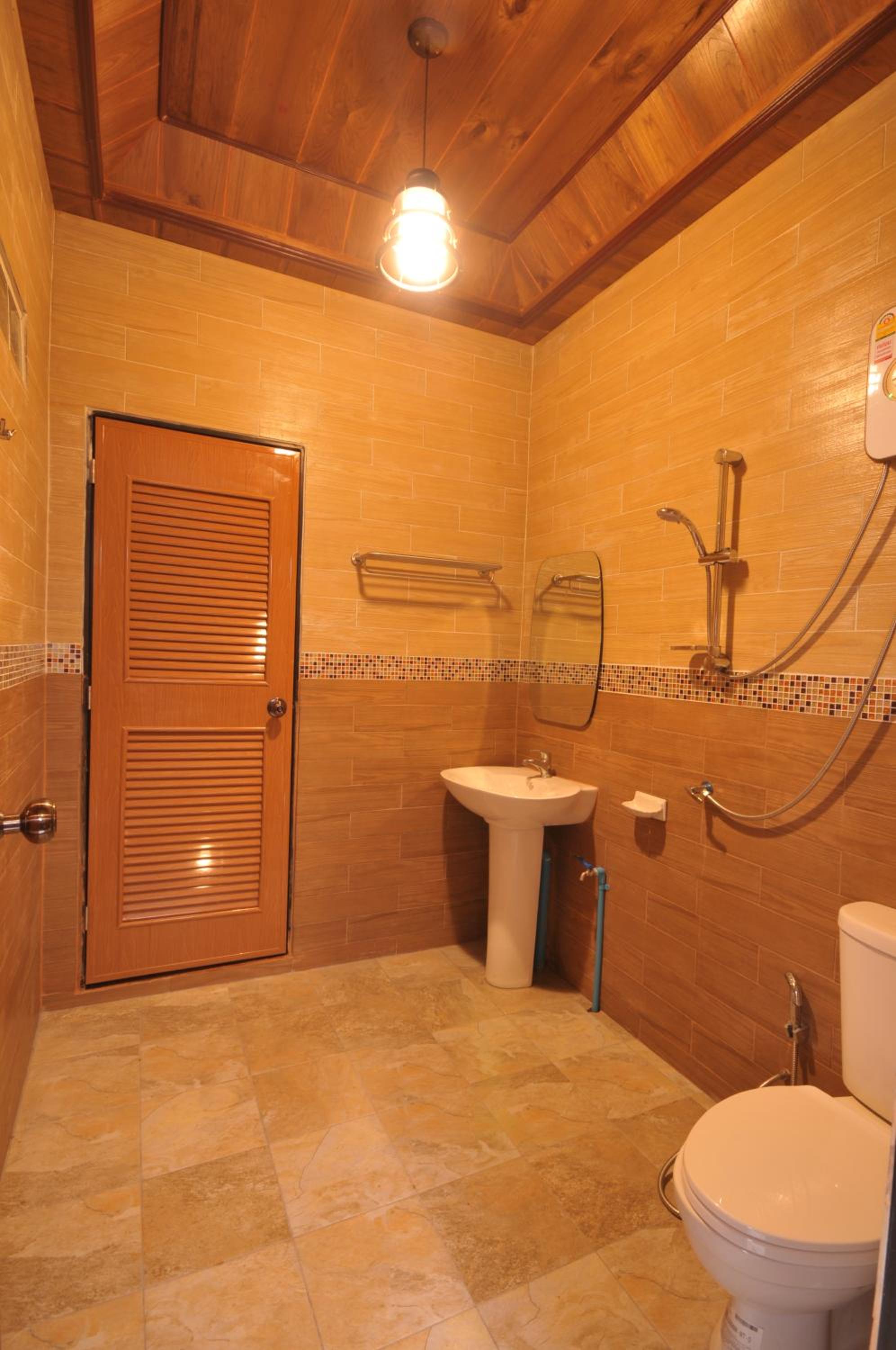 Deluxe Double Room with Balcony photo 3