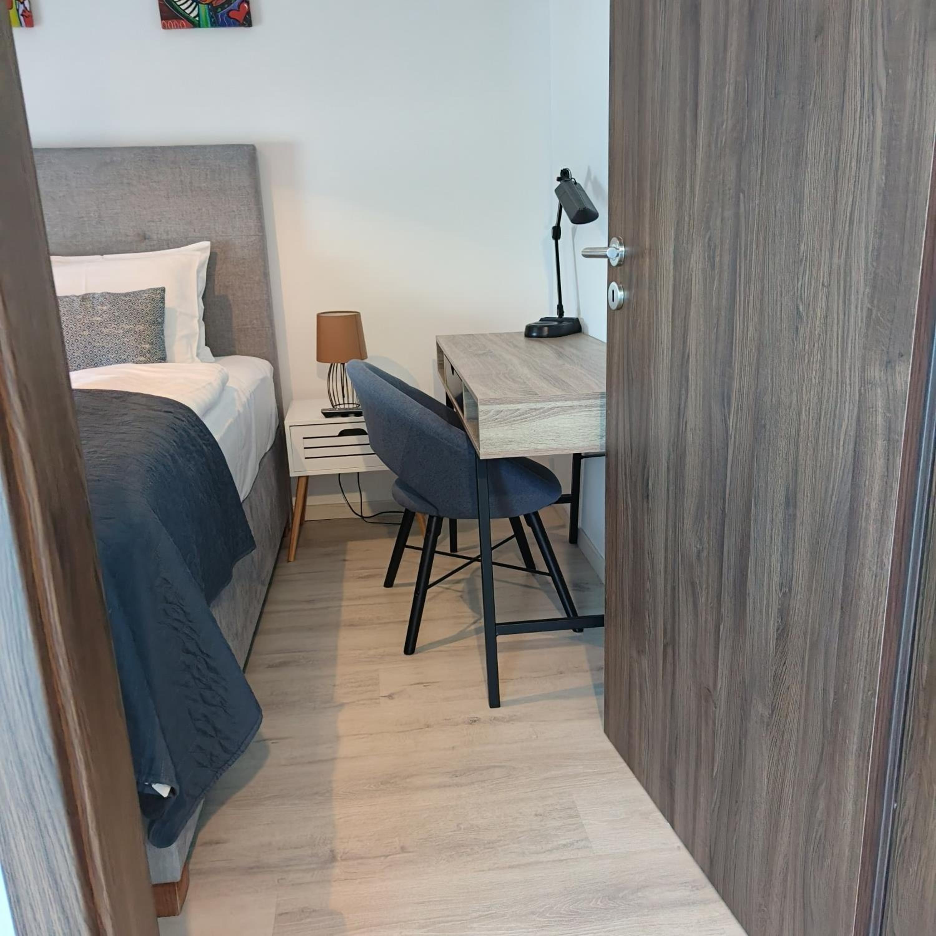 One-Bedroom Apartment photo 2
