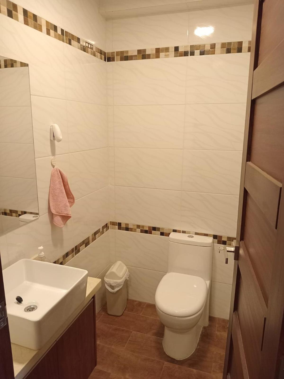 One-Bedroom Apartment photo 3