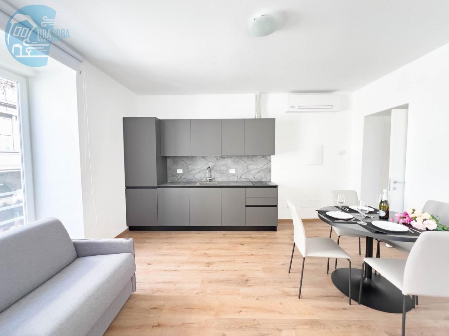 One-Bedroom Apartment photo 3