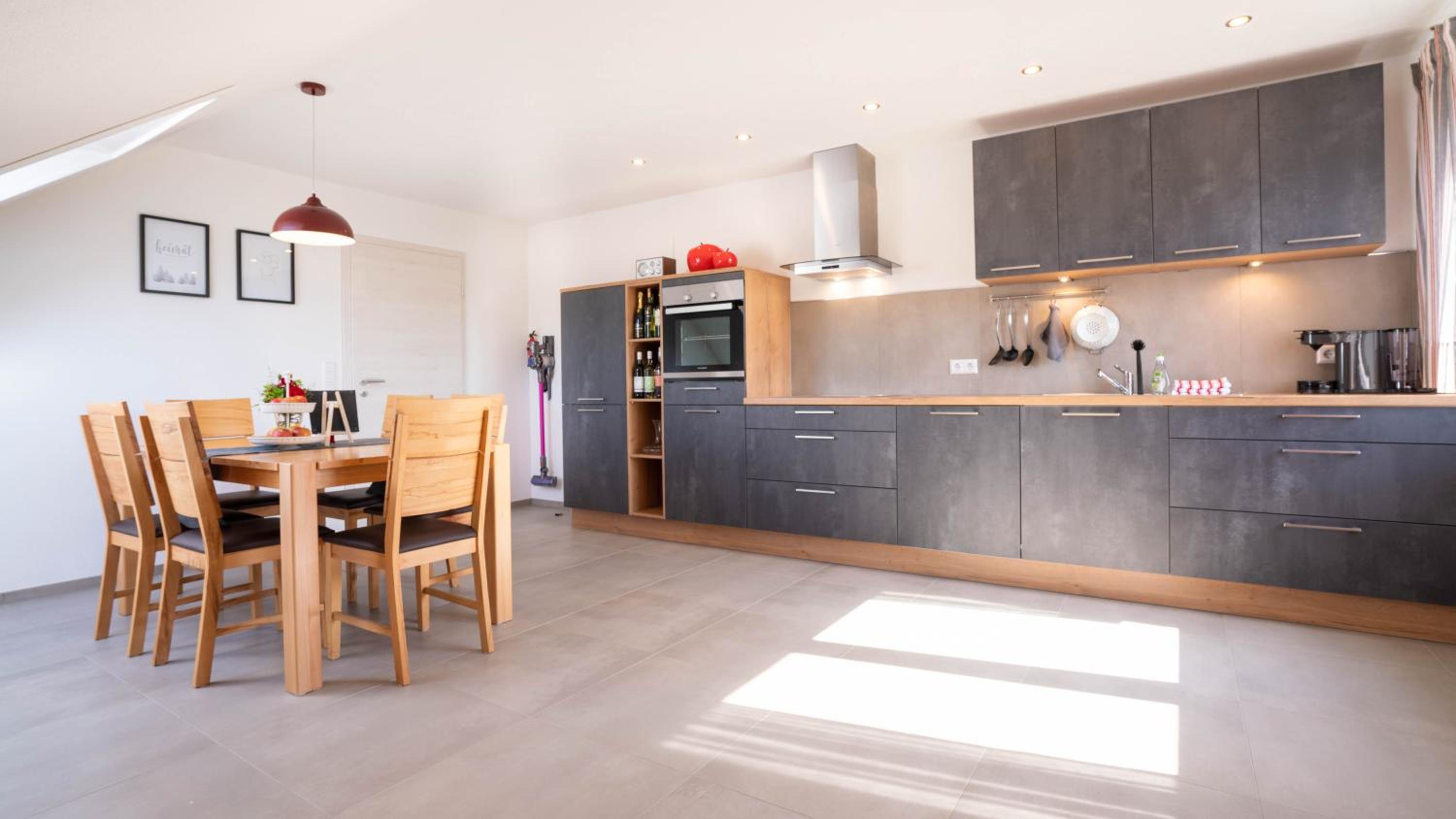 Two-Bedroom Deluxe Apartment with Garden View photo 2