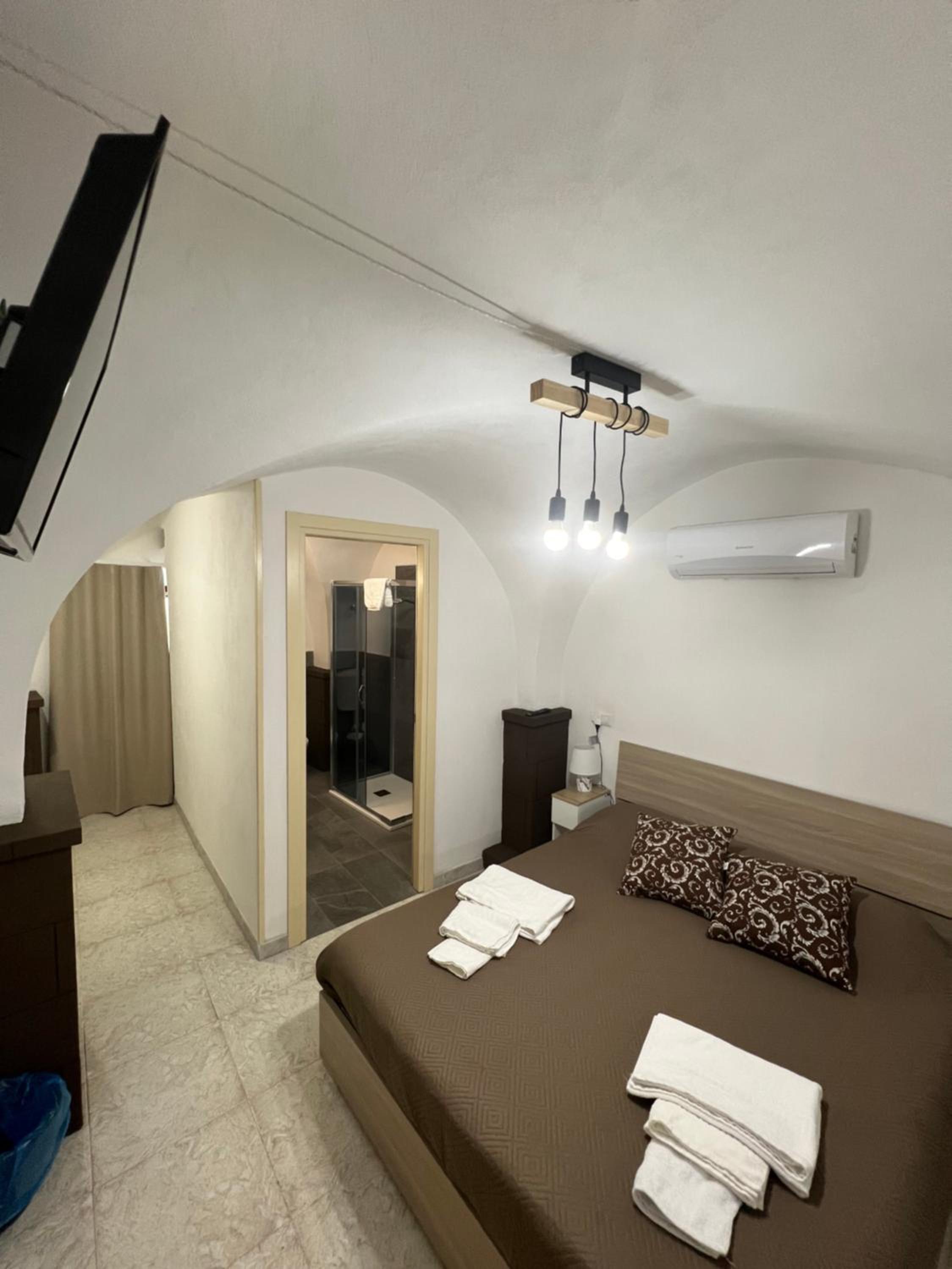Triple Room with Private Bathroom photo 3