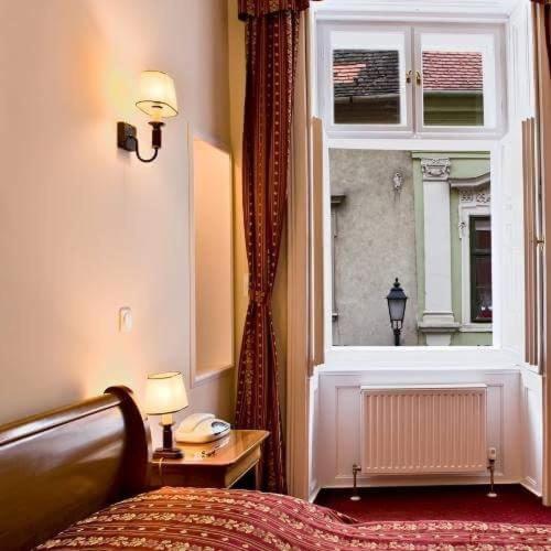 Superior Double or Twin Room - Photo 10