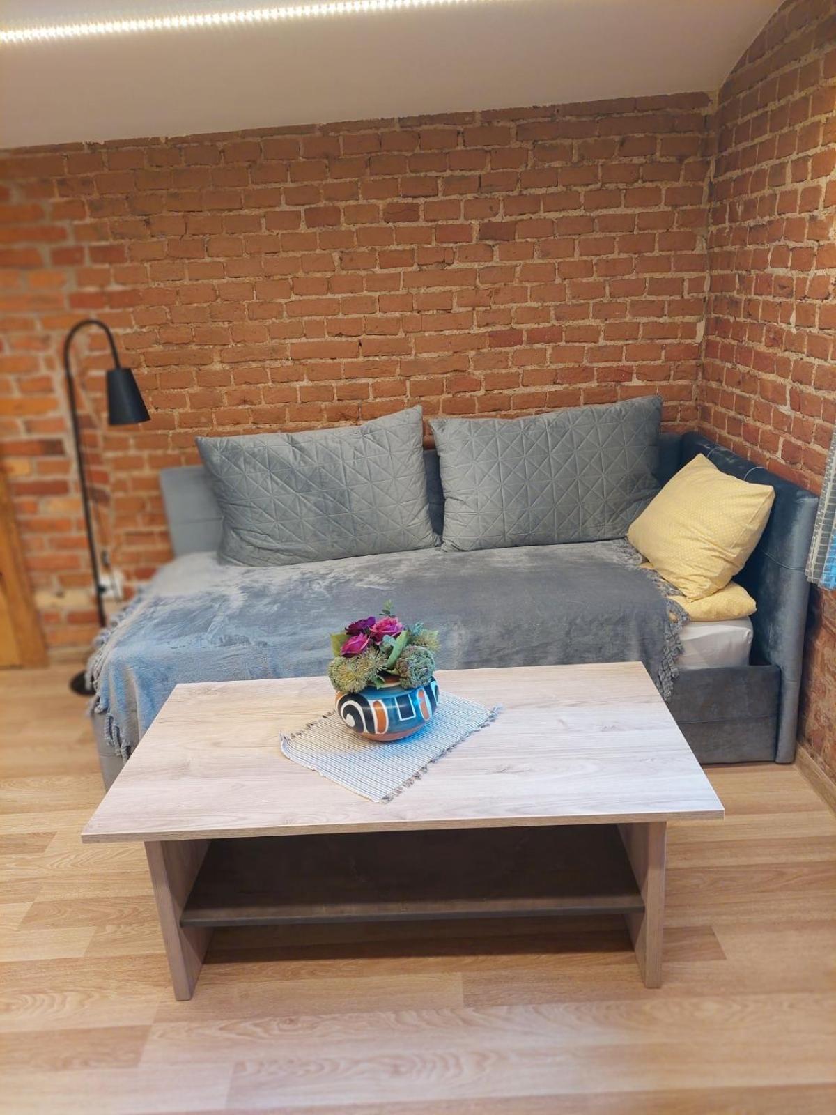 One-Bedroom Apartment - Photo 4