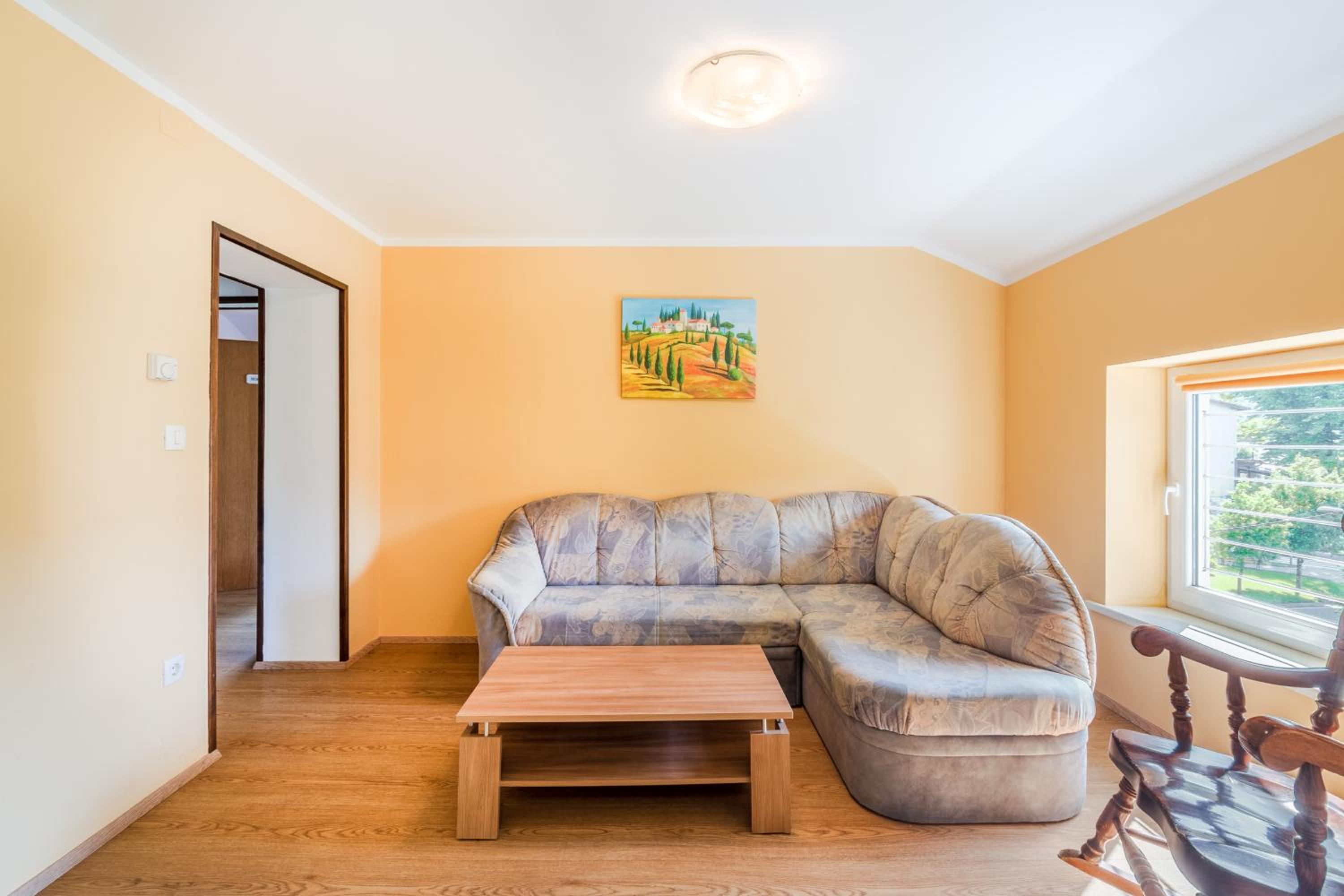 Apartment - Photo 2