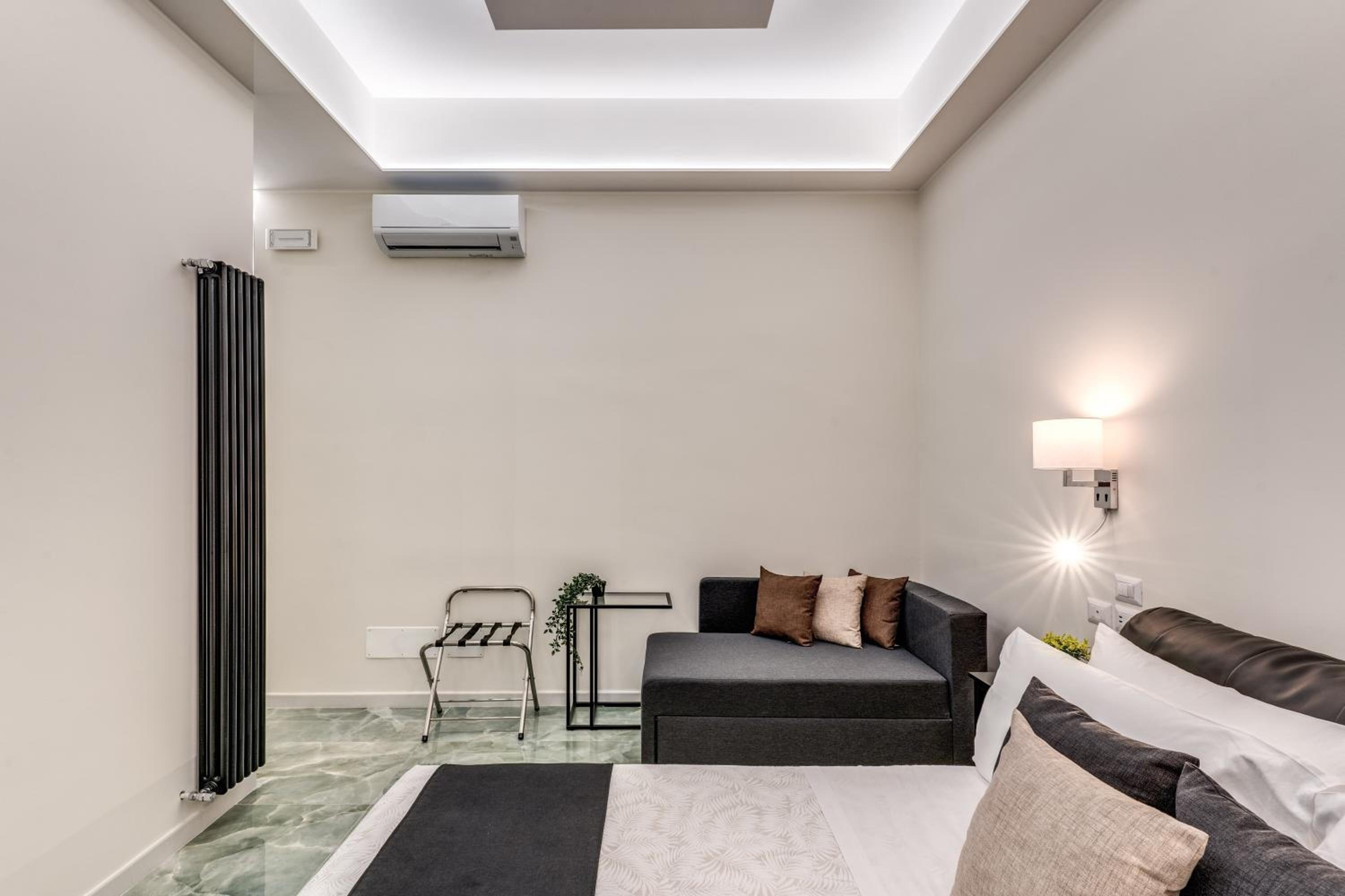 Triple Room with Private Bathroom photo 3