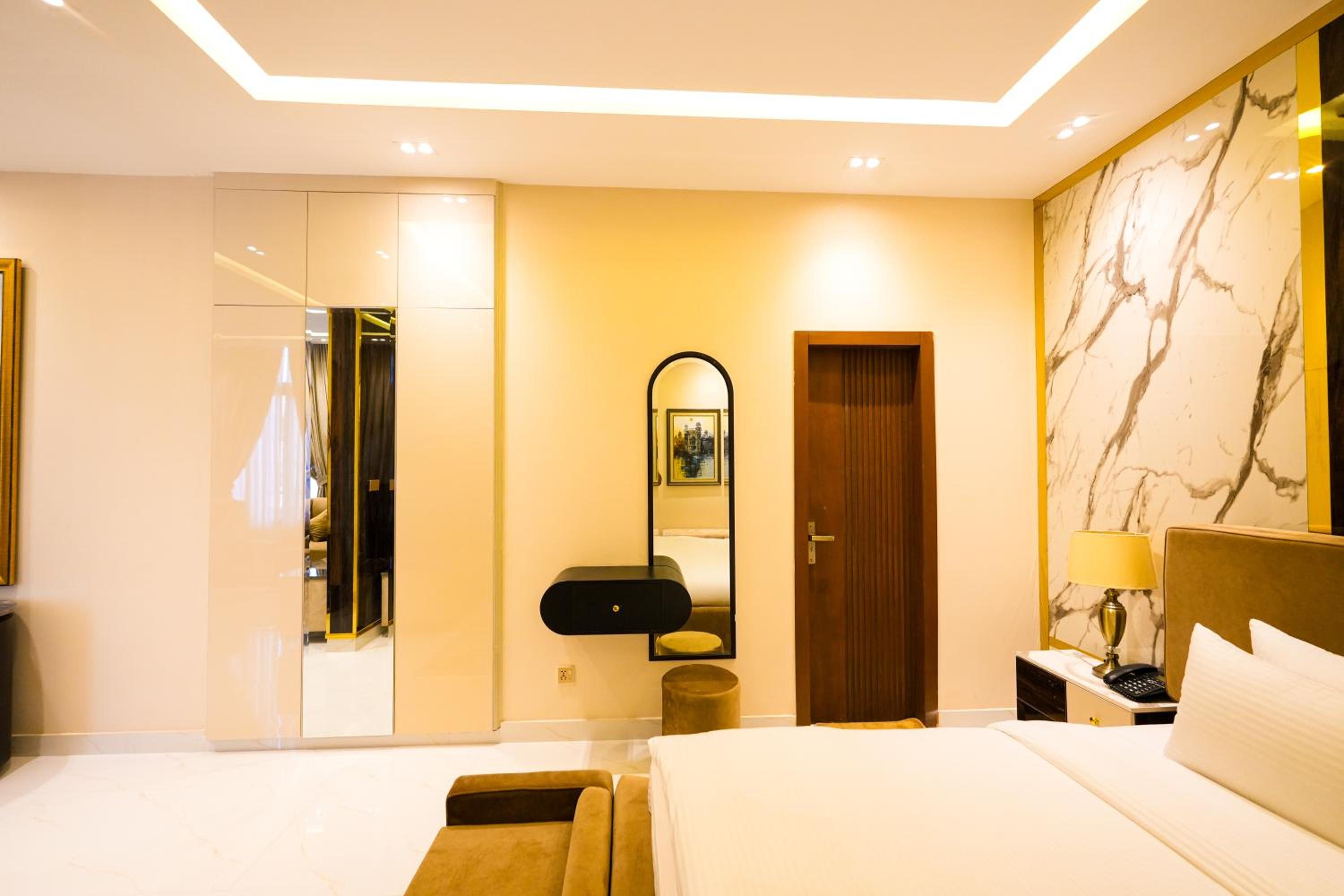 Superior Suite