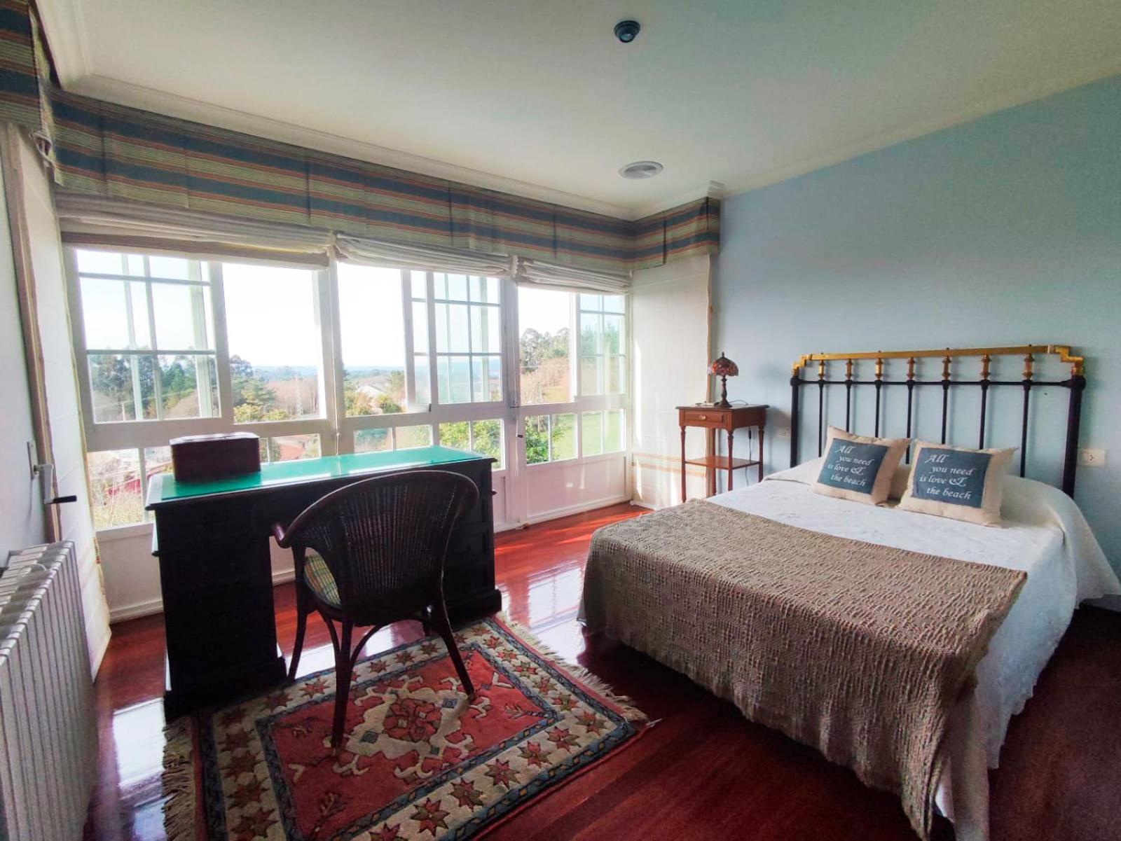 Casa de cuatro habitaciones