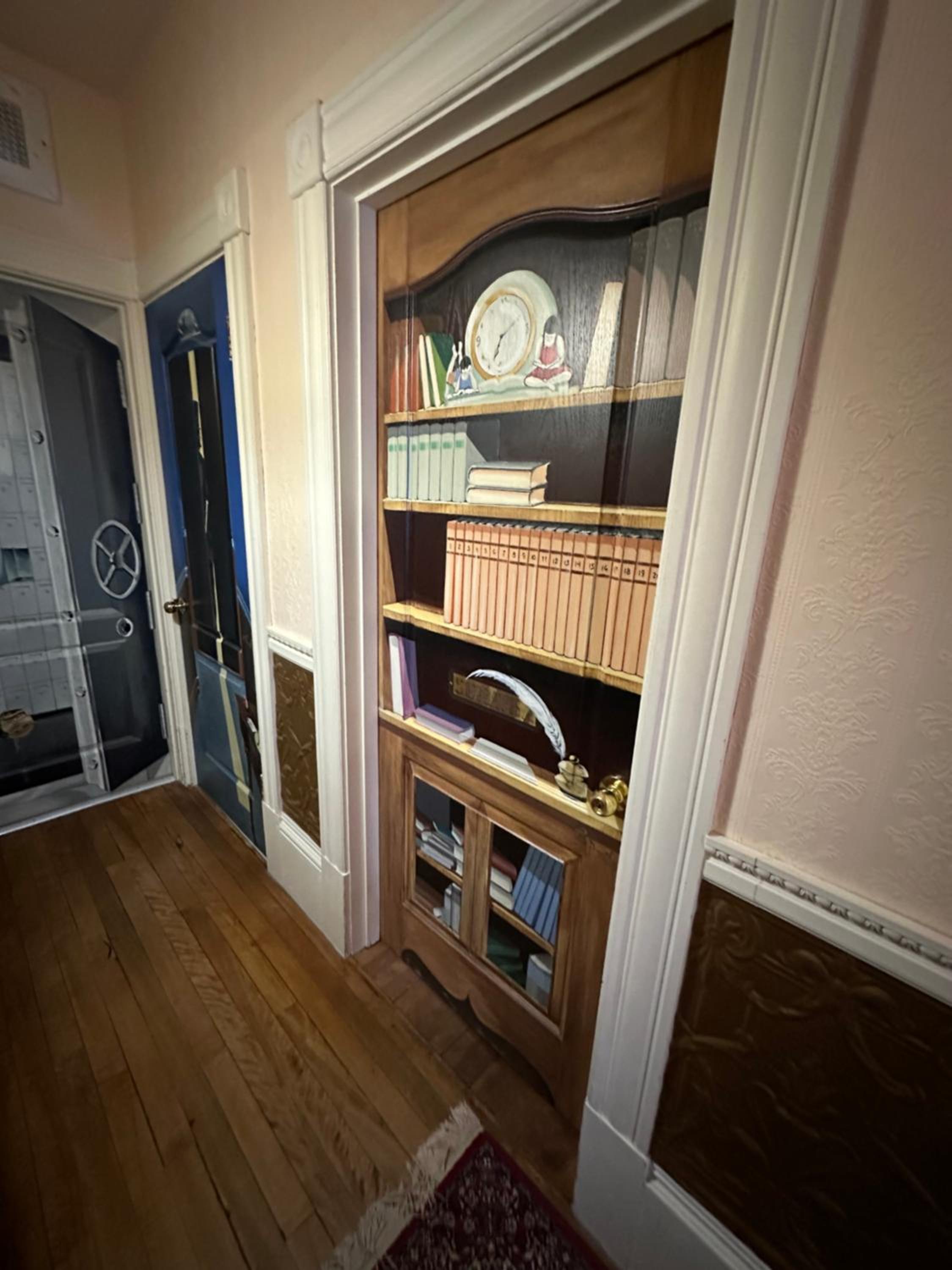 Queen Suite photo 2