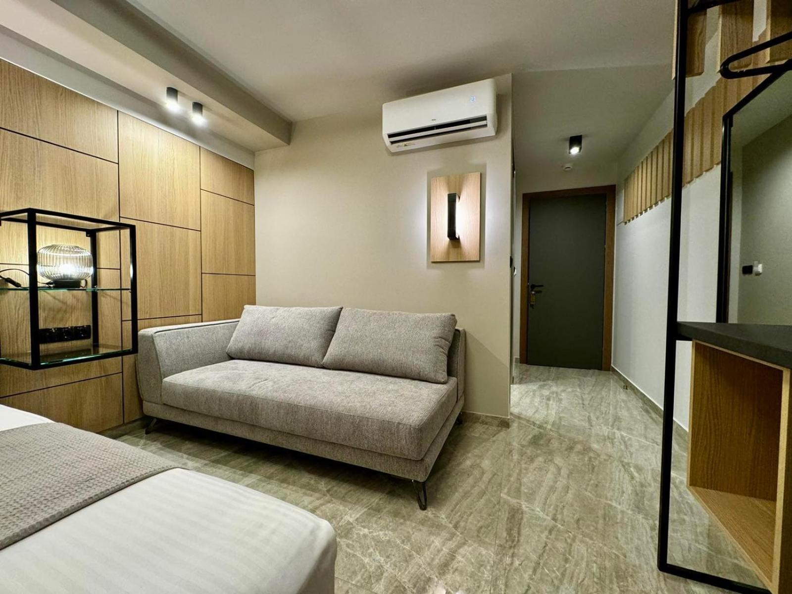 Apartment - Ground Floor photo 3
