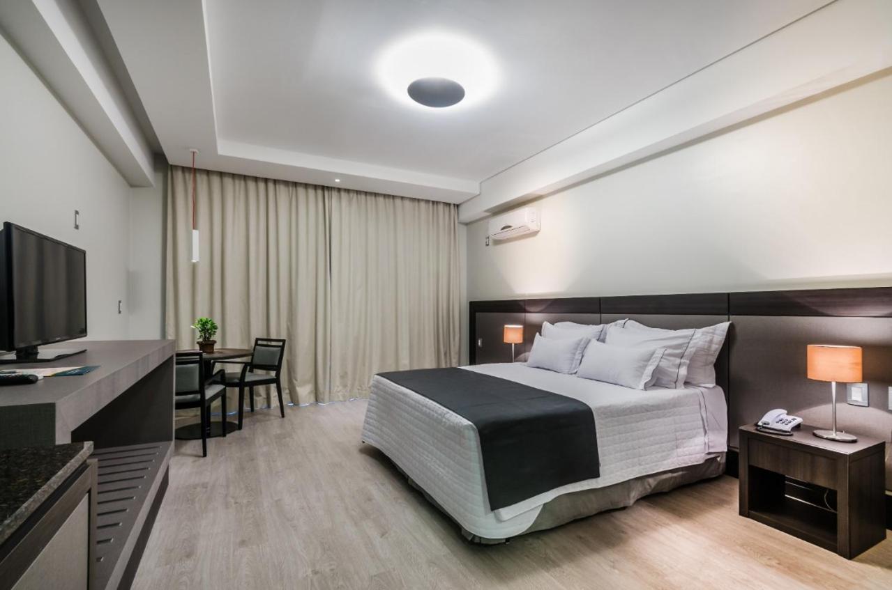 Deluxe Double or Twin Room with View - Photo 4
