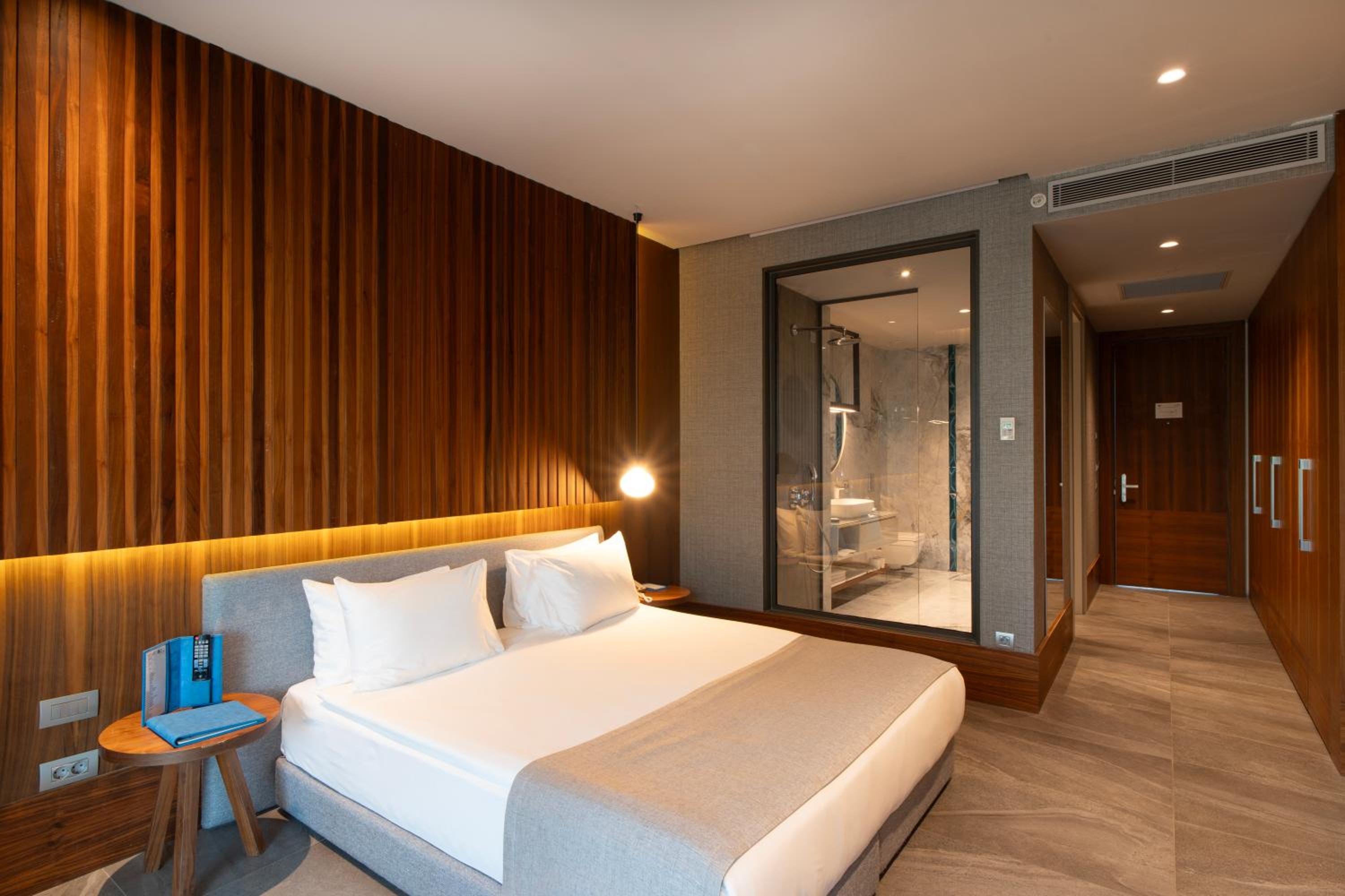 Deluxe Twin Room - Photo 3