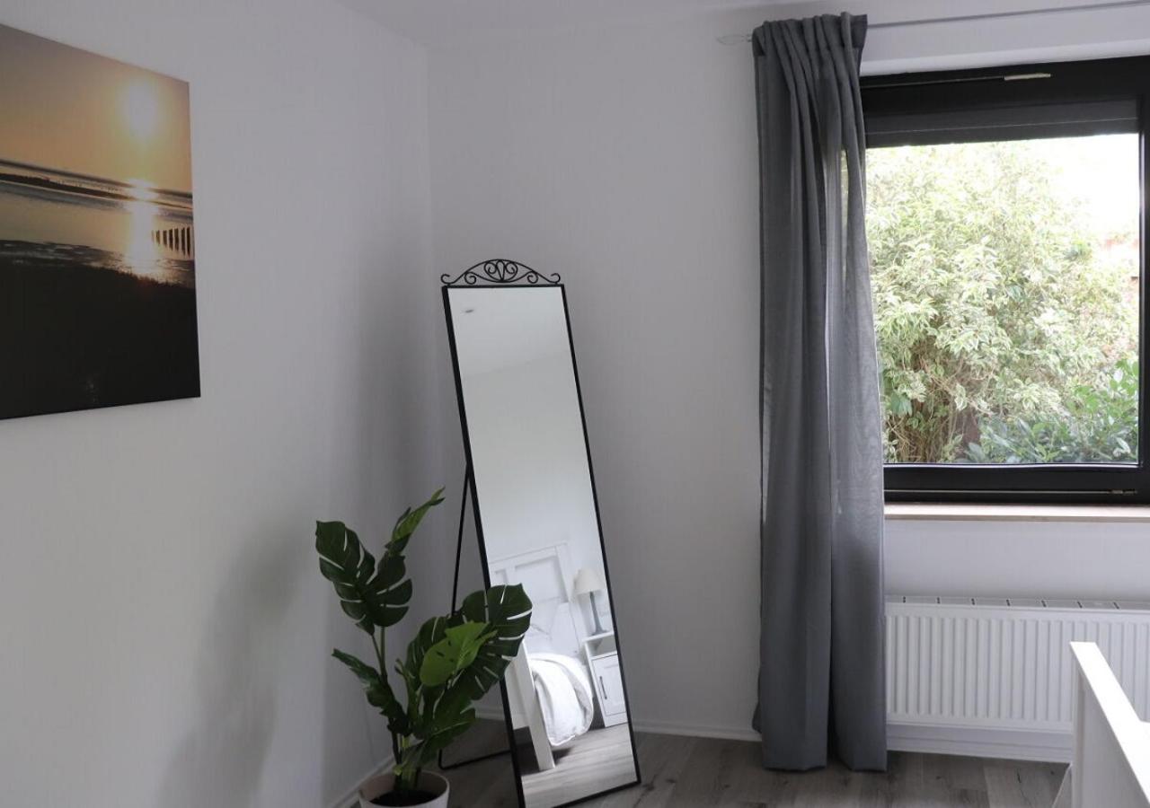 Two-Bedroom House photo 2
