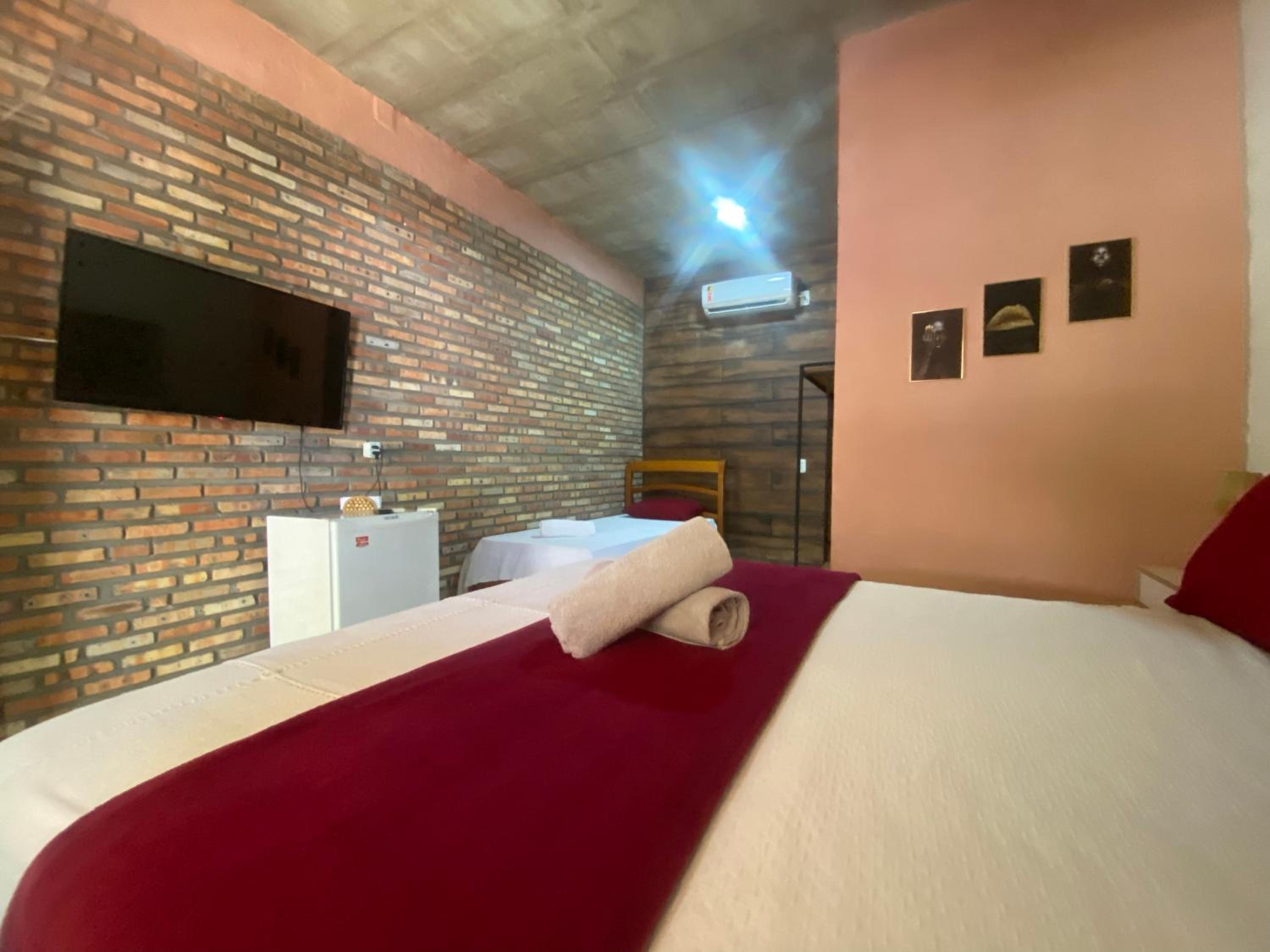 Quadruple Room with Lake View - Photo 2