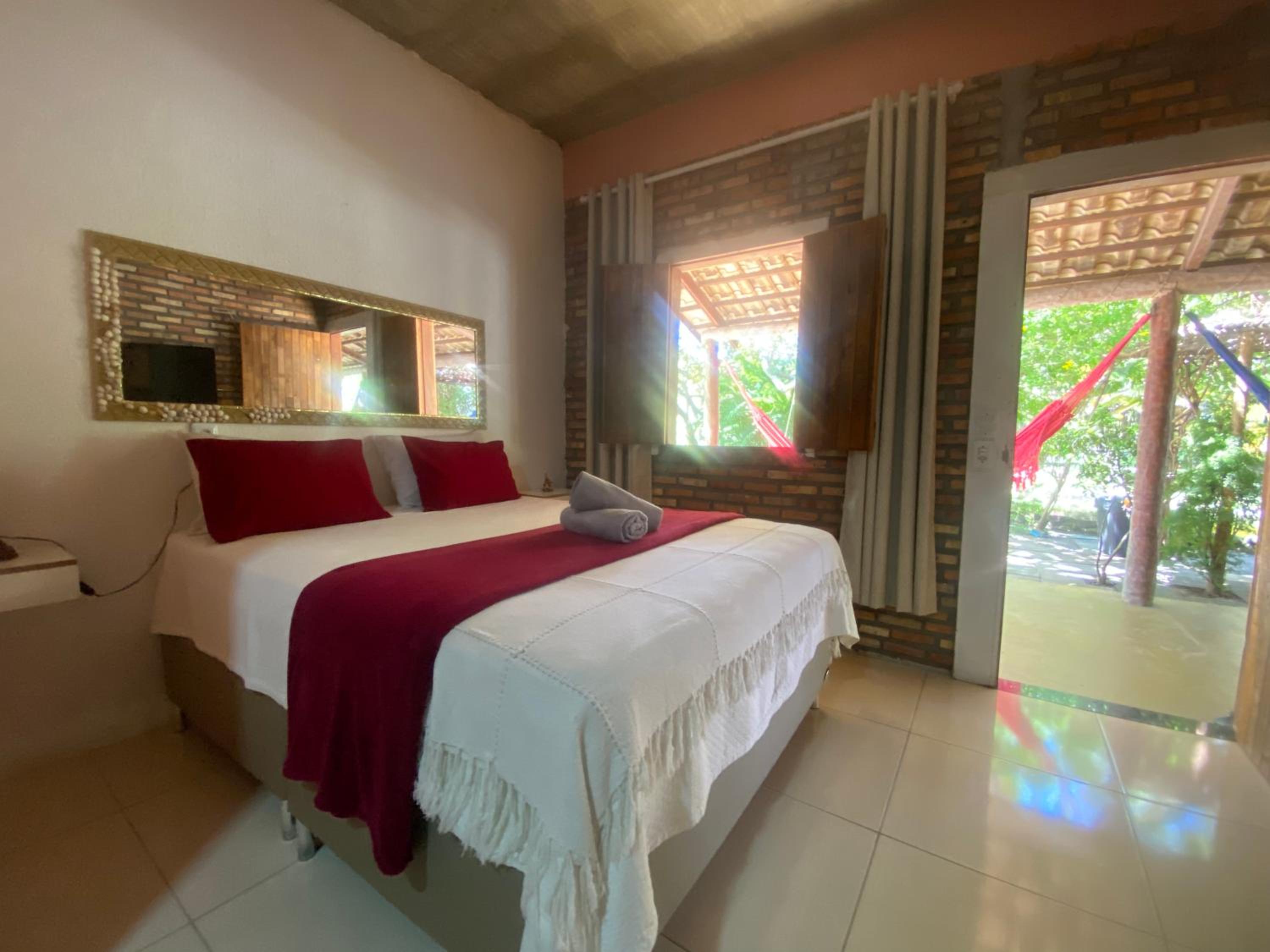 Quadruple Room with Lake View - Photo 3