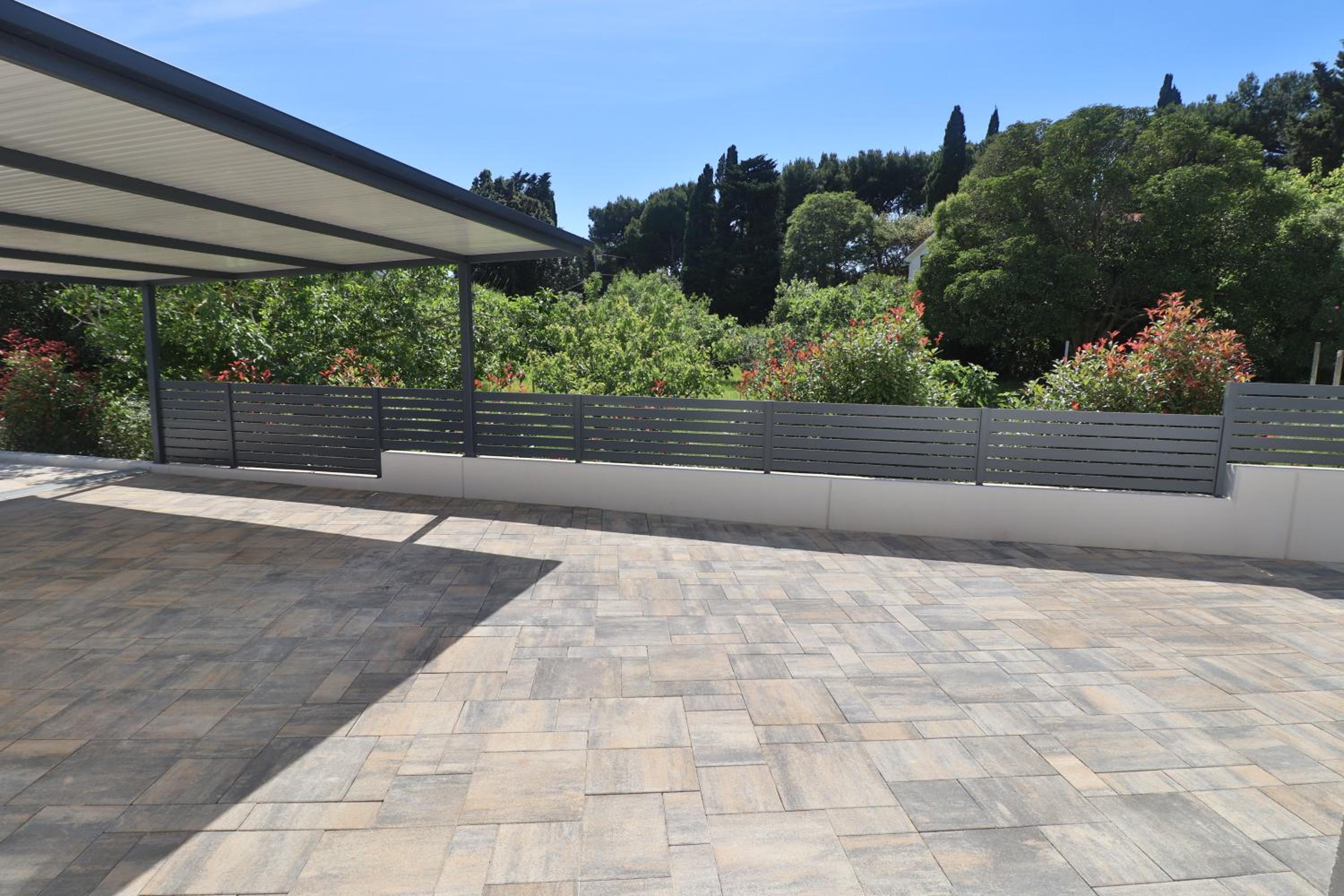 Villa photo 3