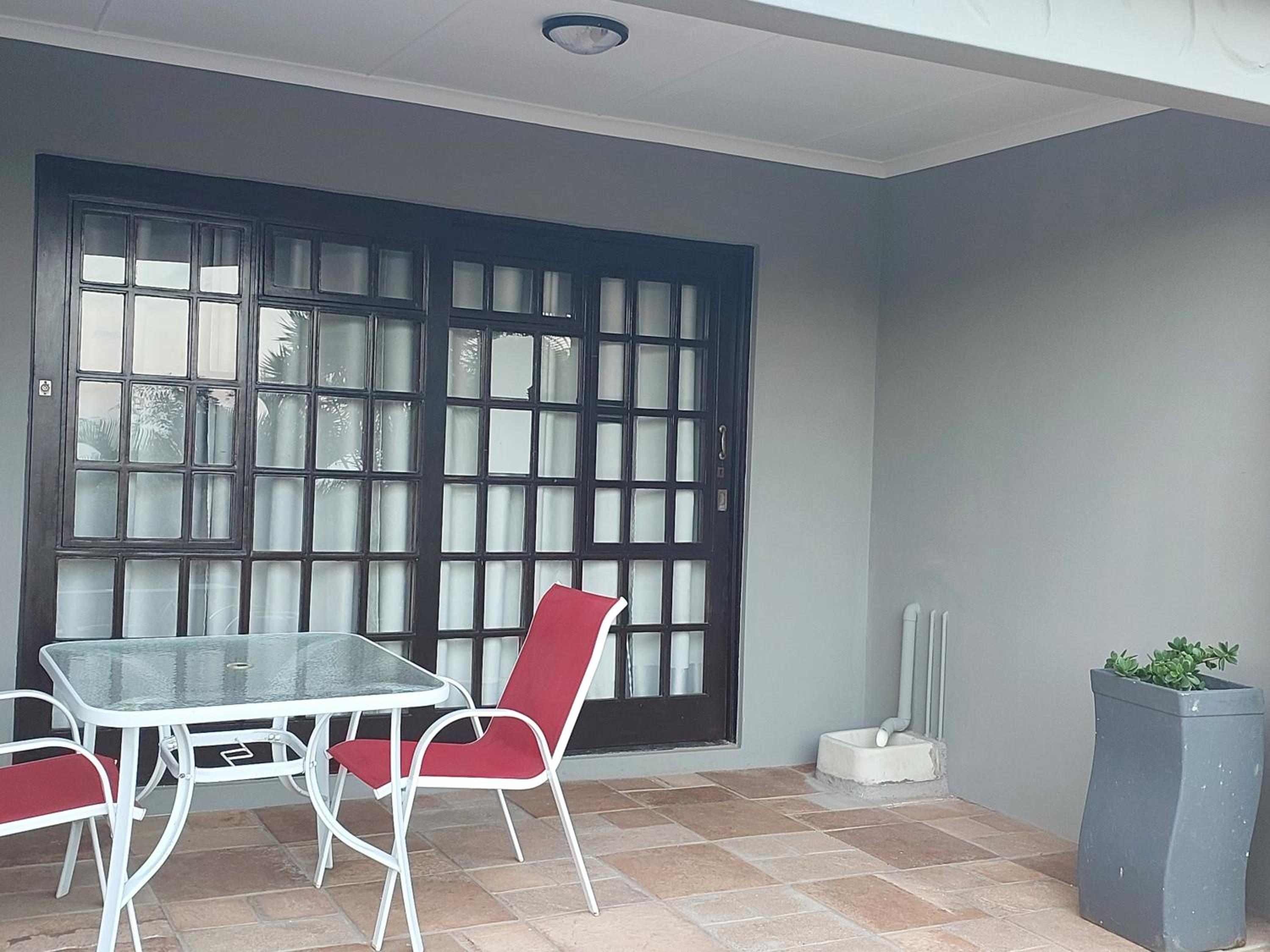Studio with Garden View - Photo 9