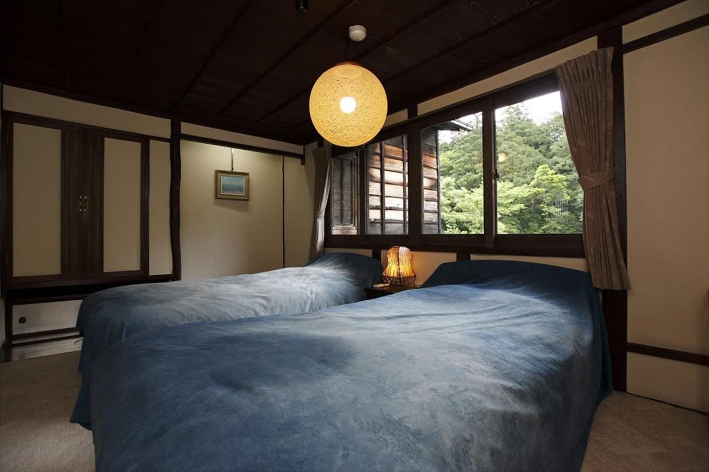 Standard Room with Tatami Area and Shared Bathroom photo 3
