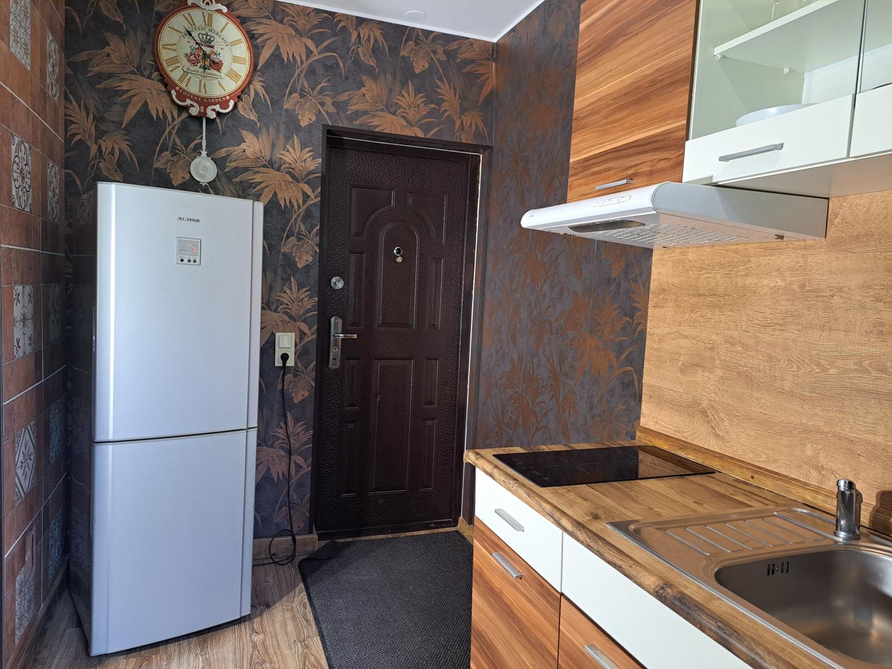 Two-Bedroom Apartment - Photo 4