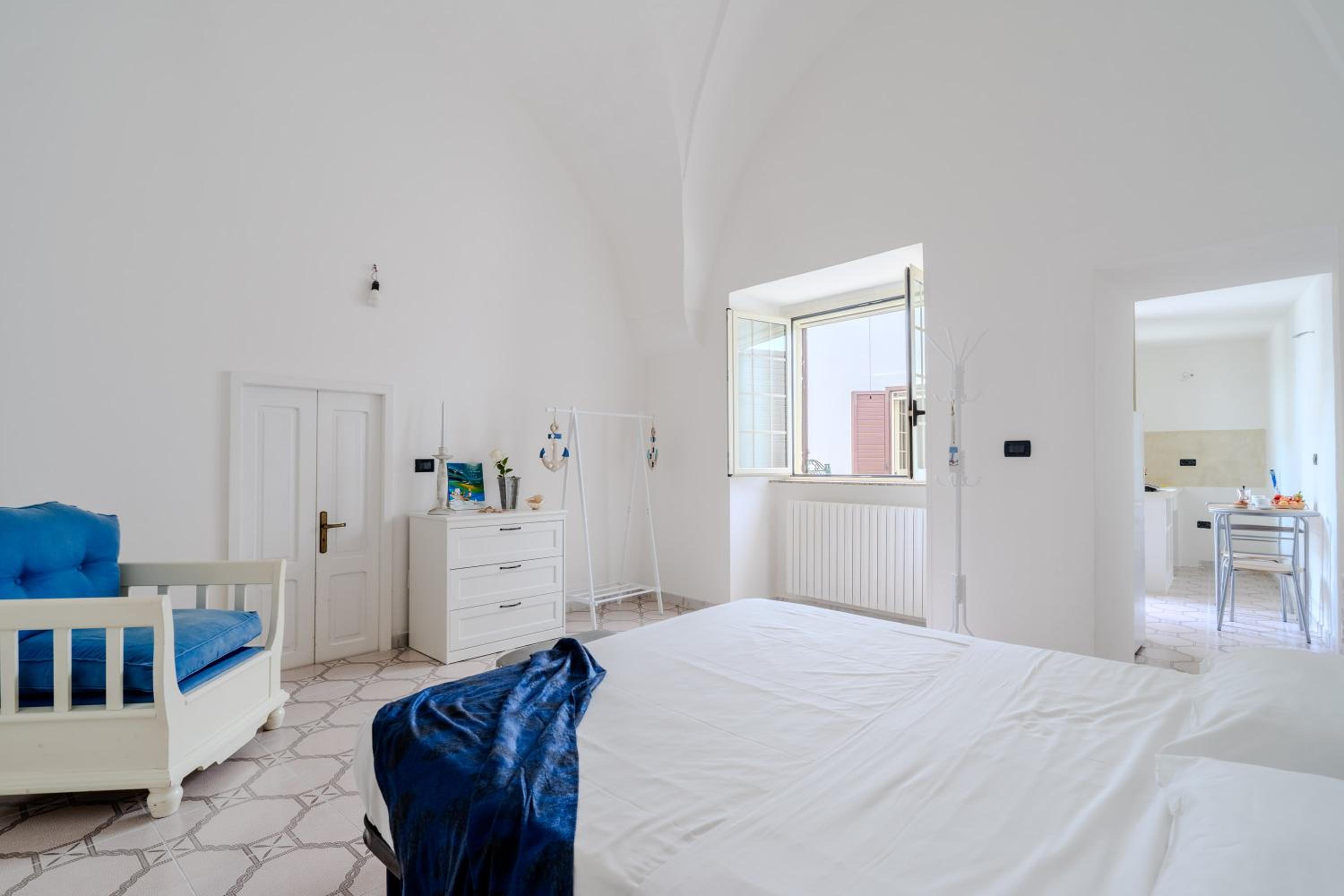 One-bedroom Loft Apartment  photo 1