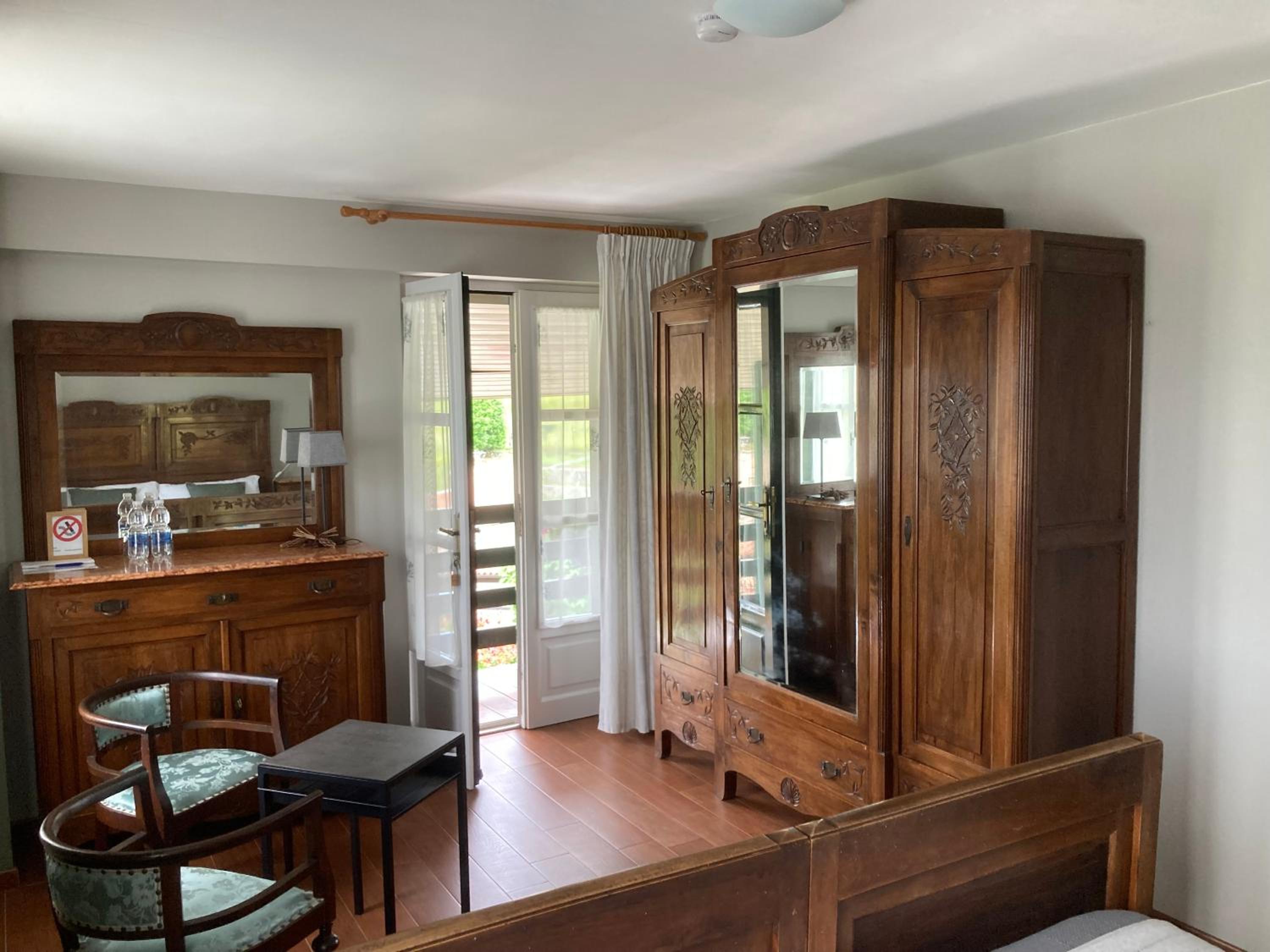 Double Room with Private Bathroom photo 2