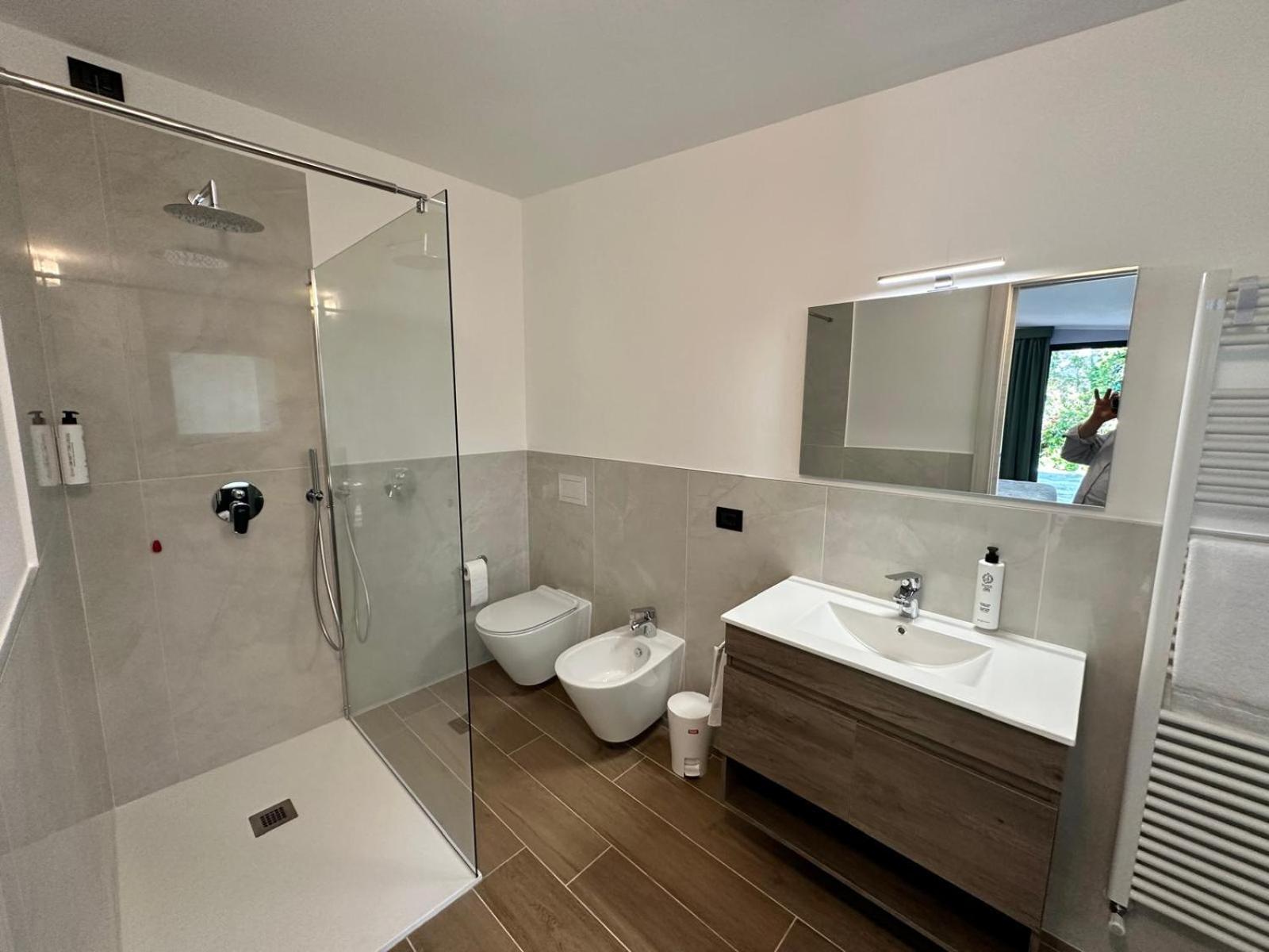 Family Room with Garden View - Photo 3