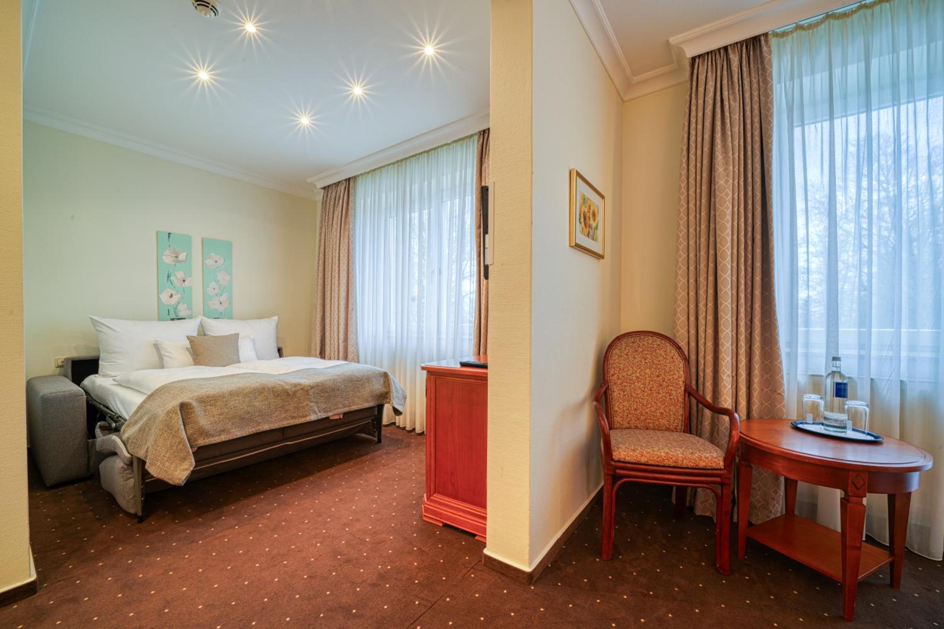 Triple Room - Photo 9