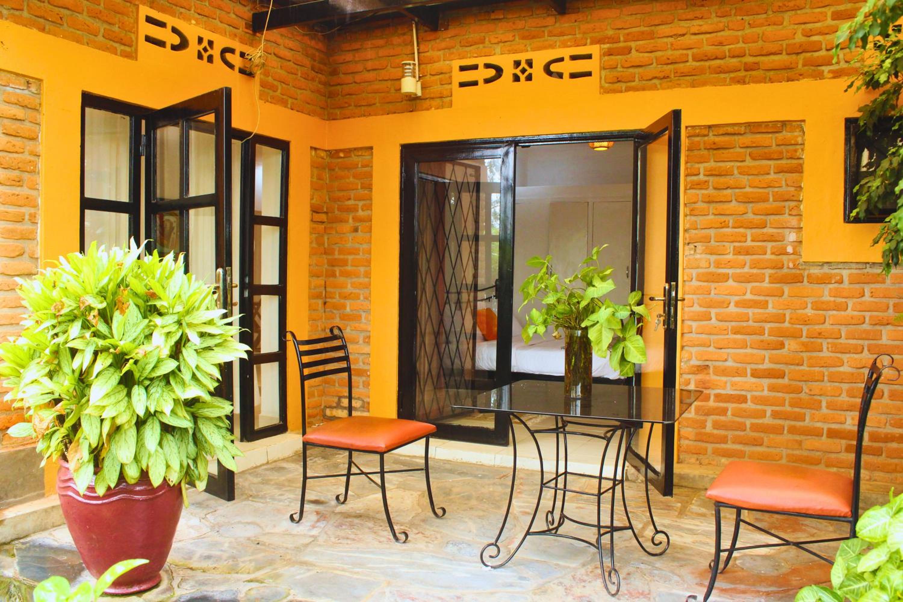 Queen Room with Garden View photo 2