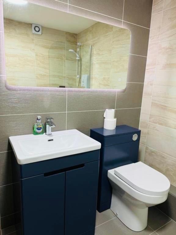 Triple Room with Private Bathroom - Photo 7