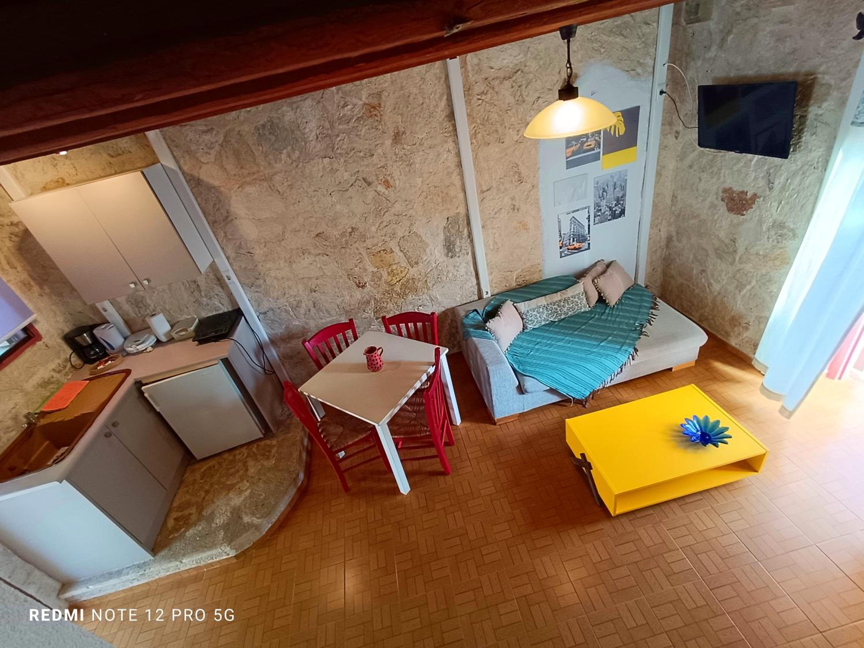 One-Bedroom House photo 2