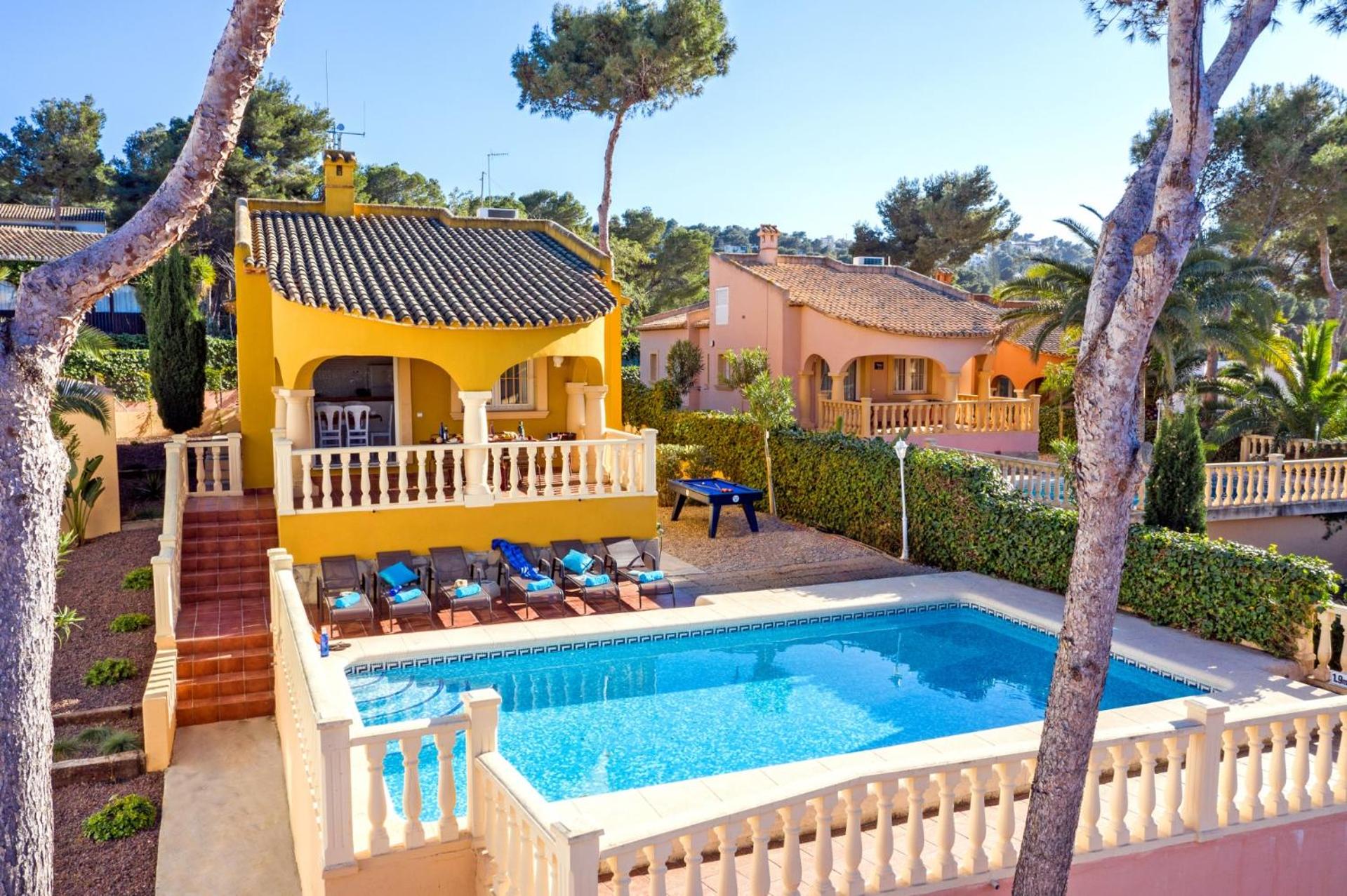 Villa photo 3