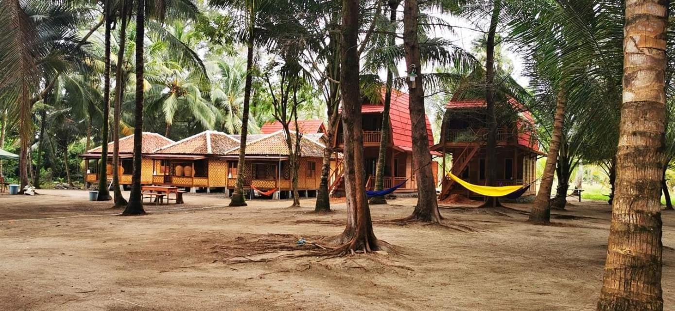 Villa - Beach Front - Photo 9