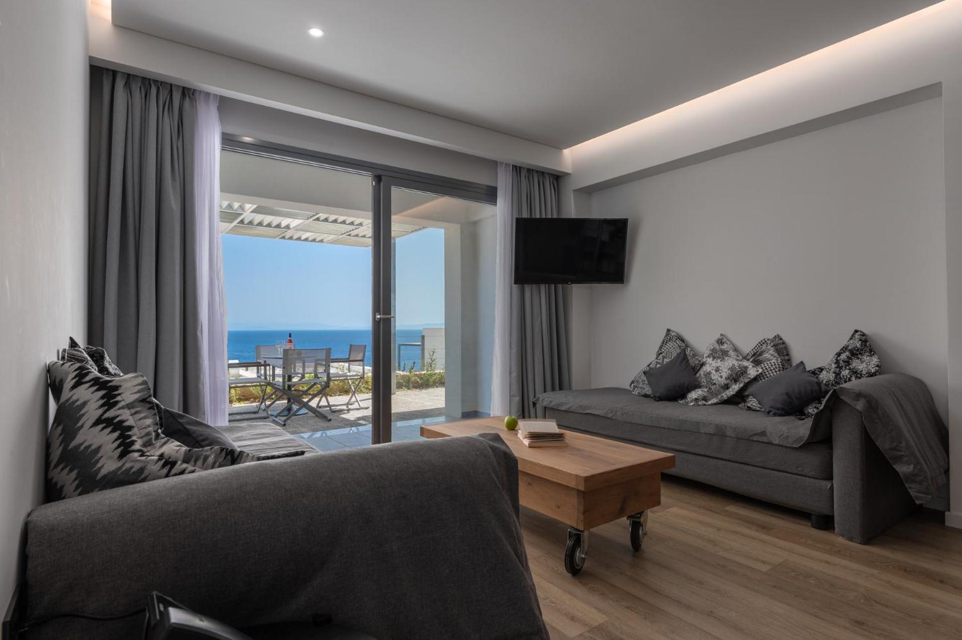 Junior Suite Sea View Elevated Ground Floor photo 2