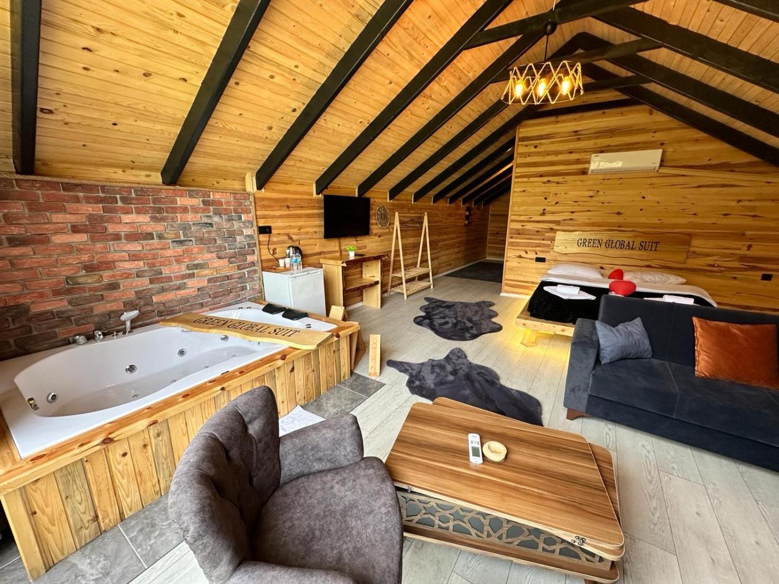 Two-Bedroom Apartment With River View photo 3