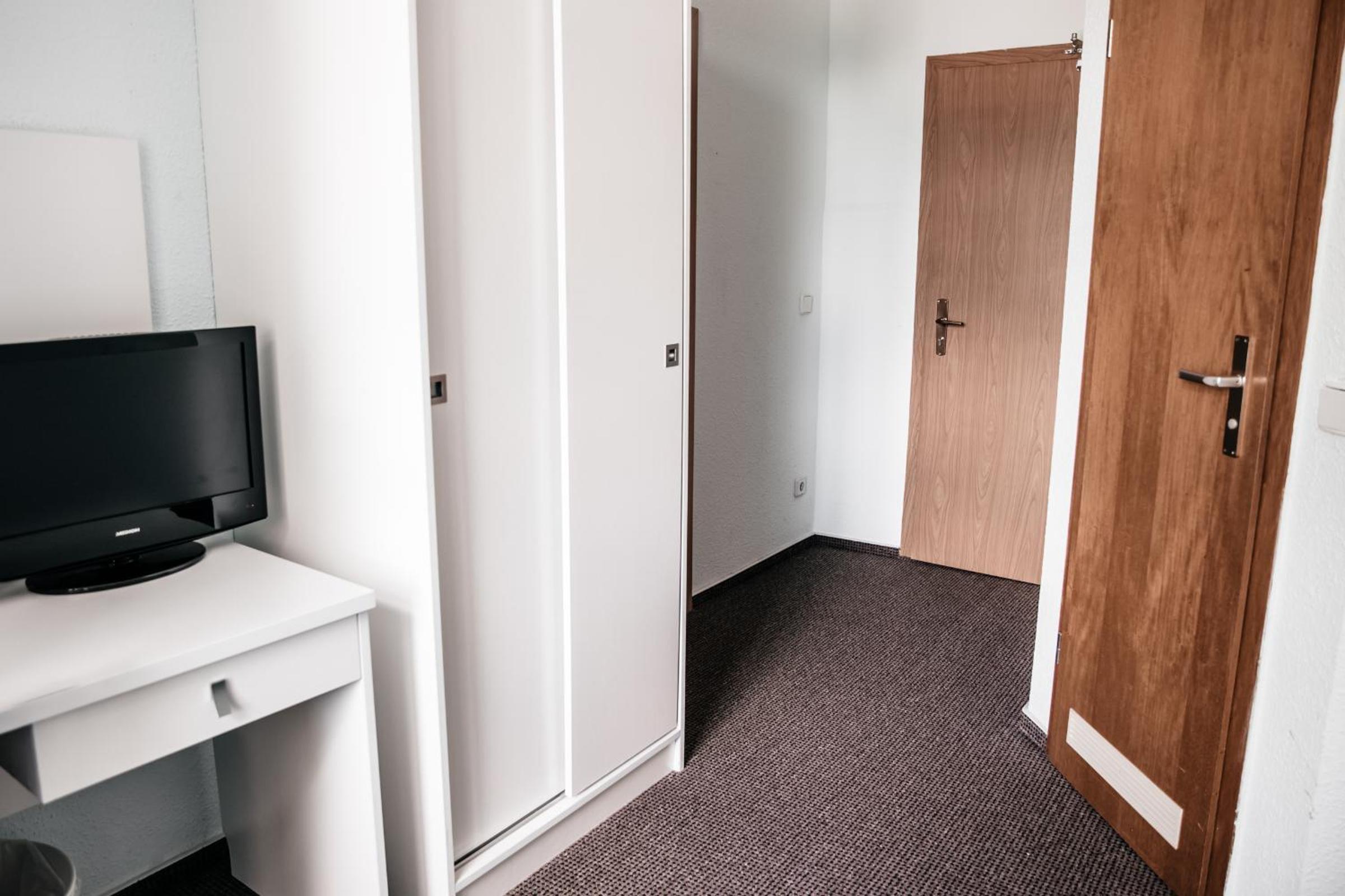 Budget Triple Room photo 3
