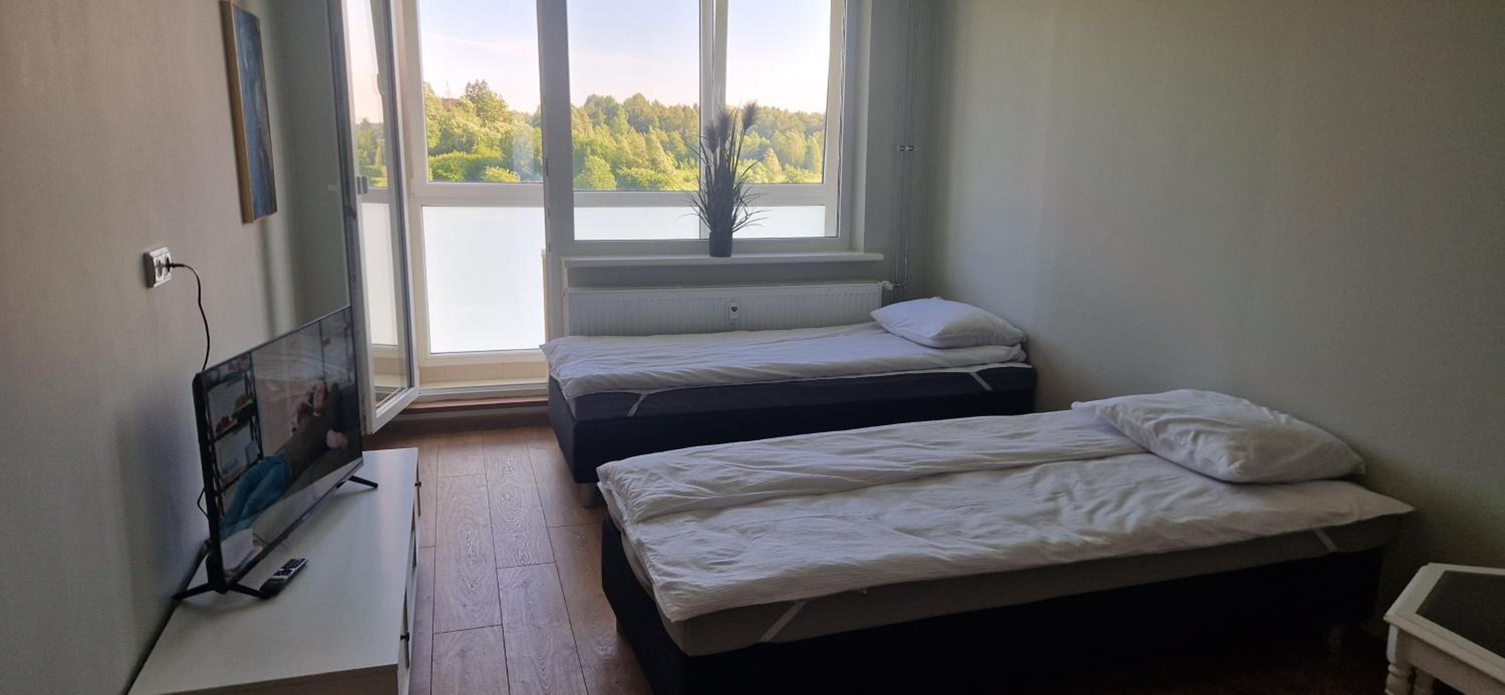 One-Bedroom Apartment photo 1