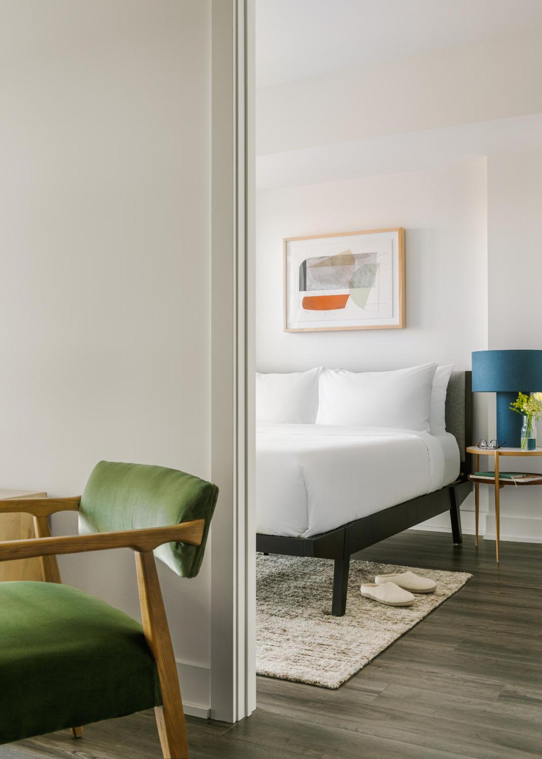 Superior One-Bedroom Apartment with Balcony