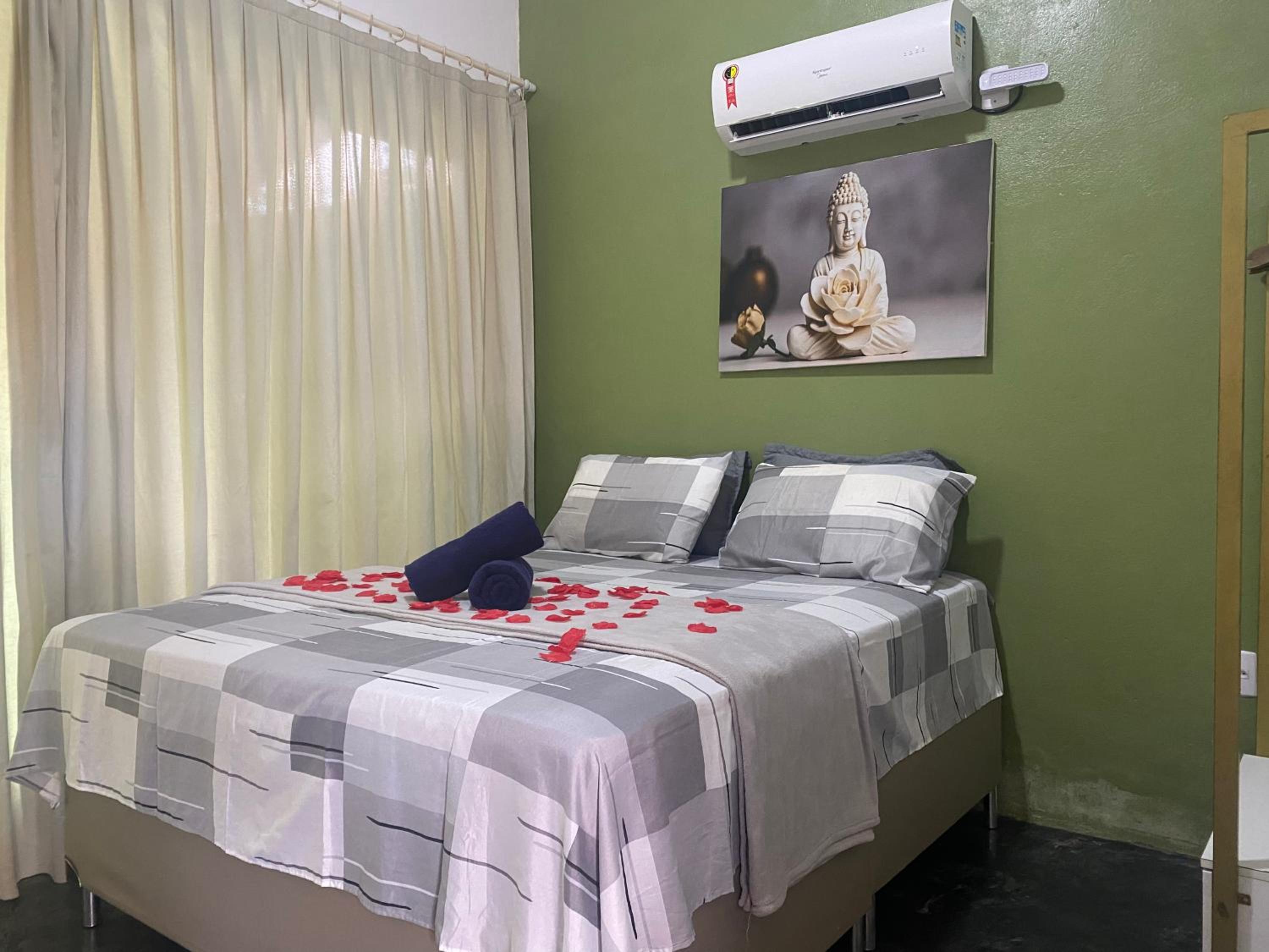 Double Room with Lake View - Photo 9