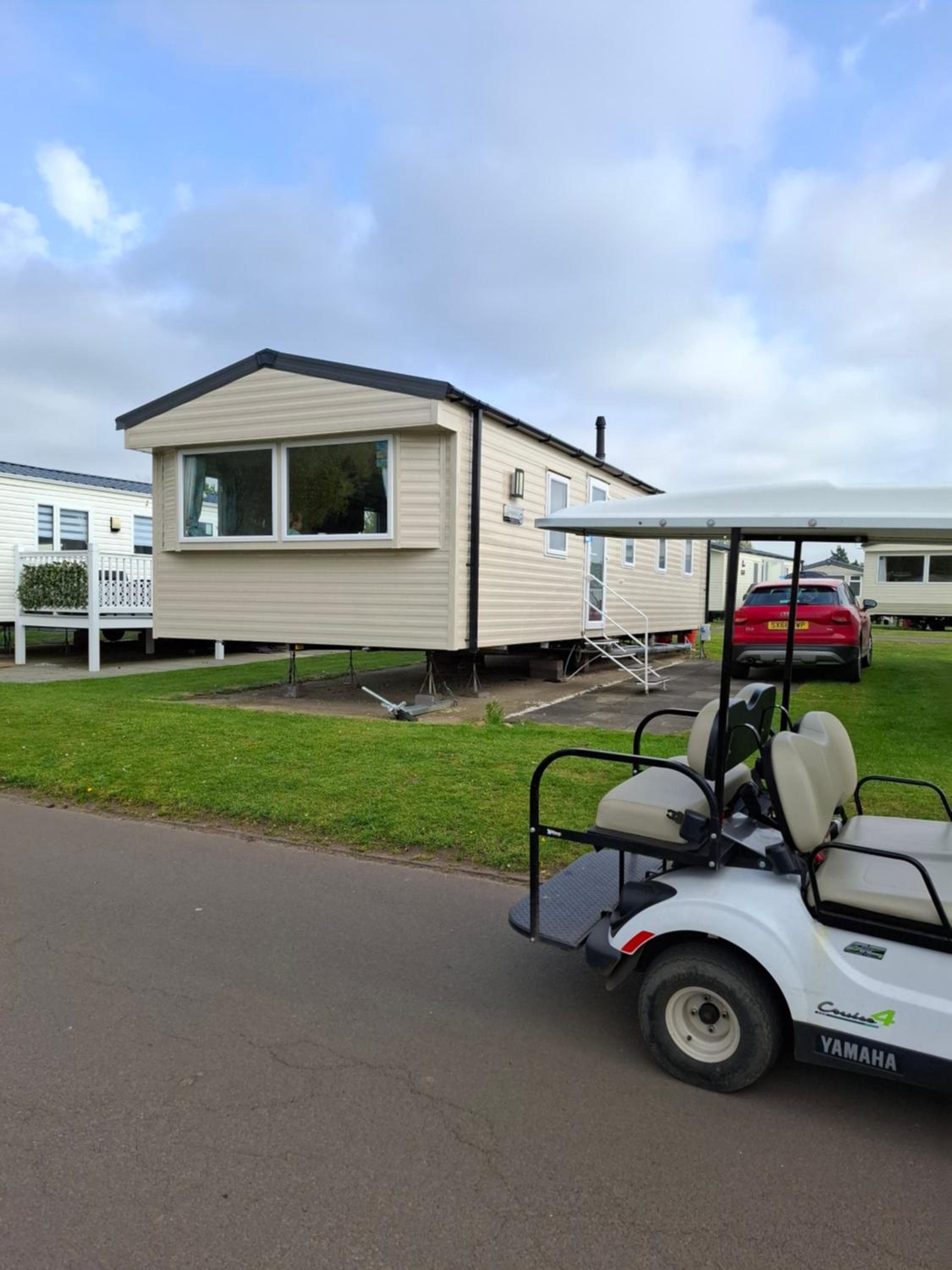 Mobile Home photo 2