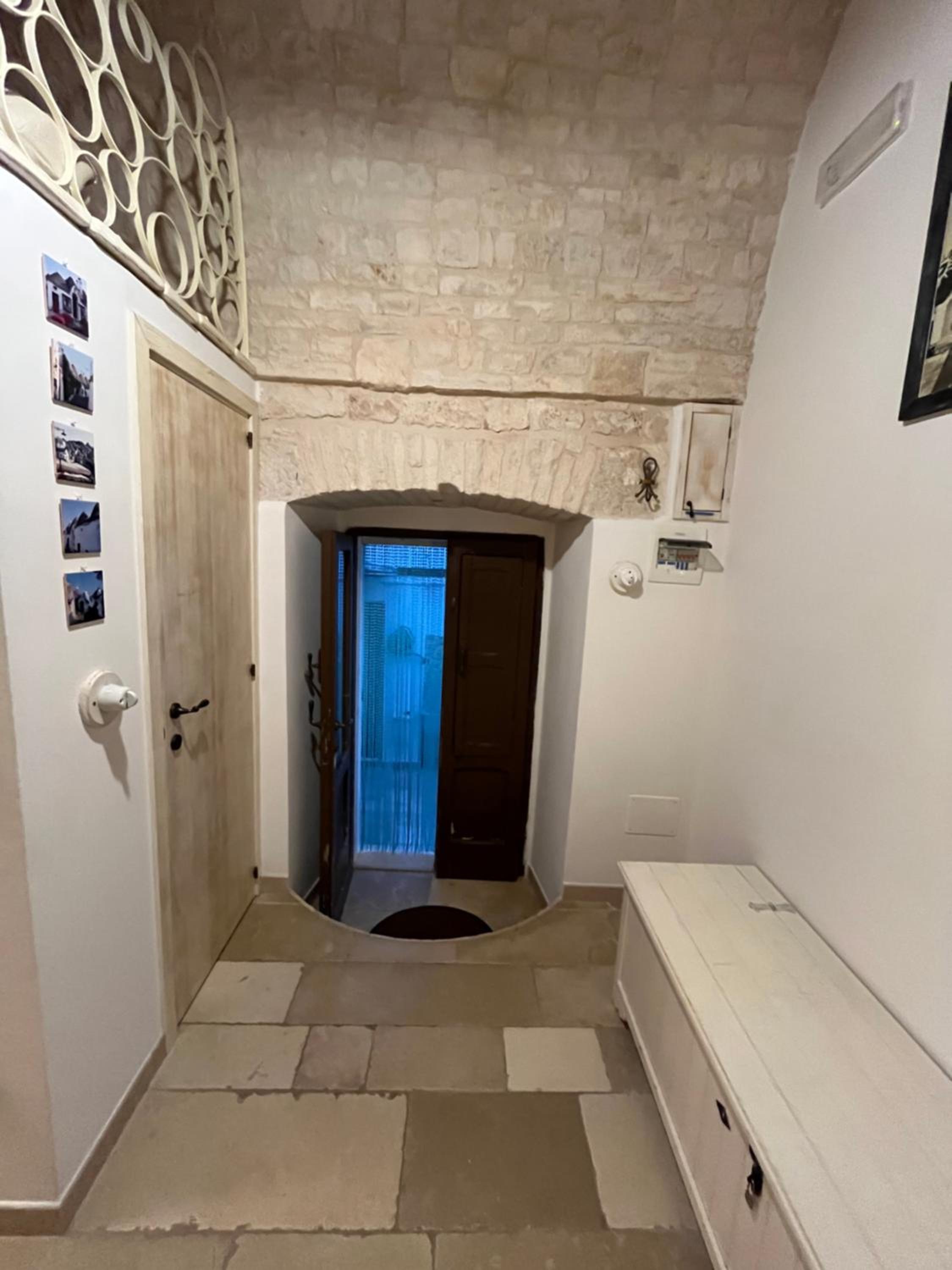 One-Bedroom House photo 1