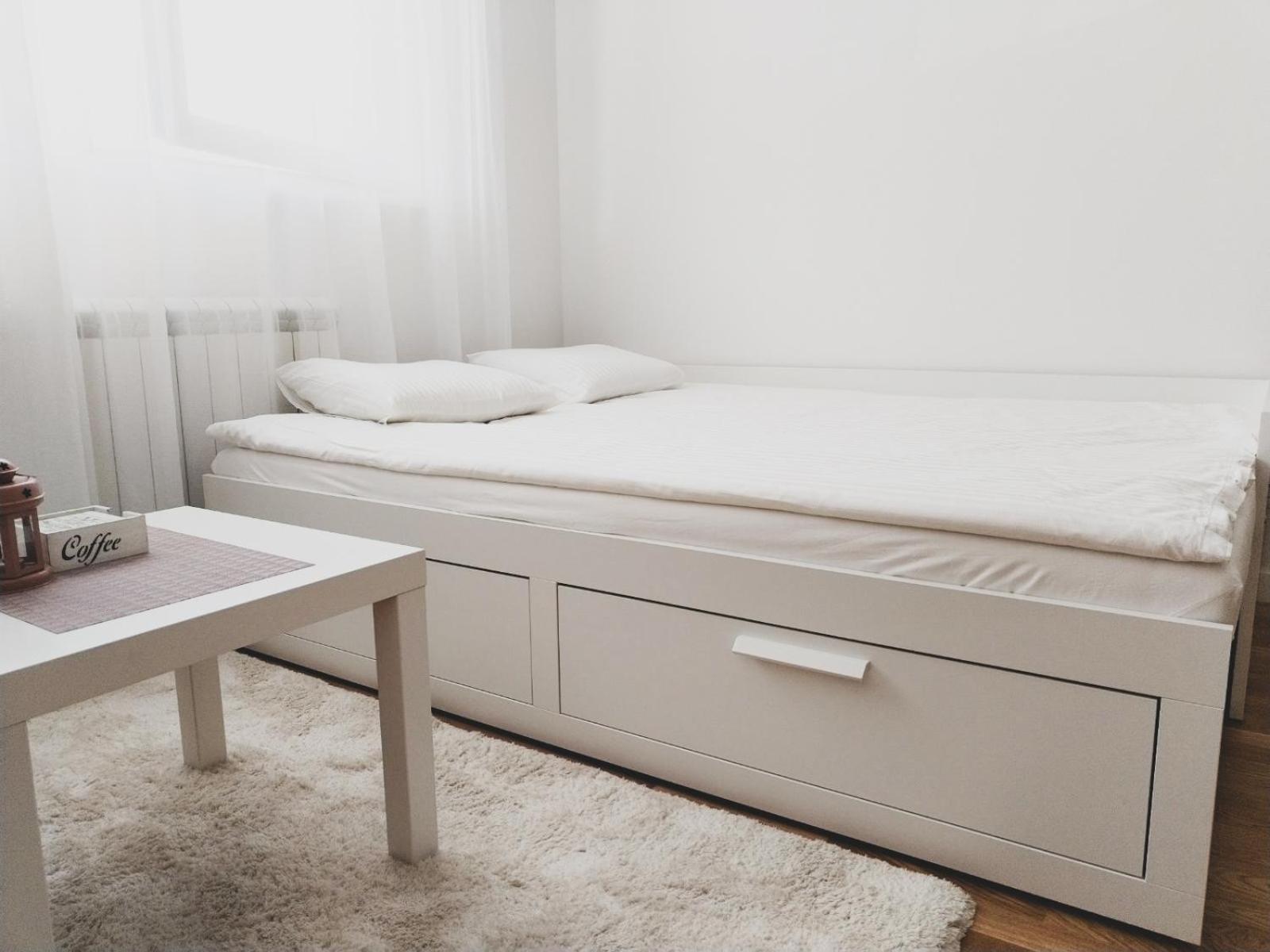 One-Bedroom Apartment photo 1