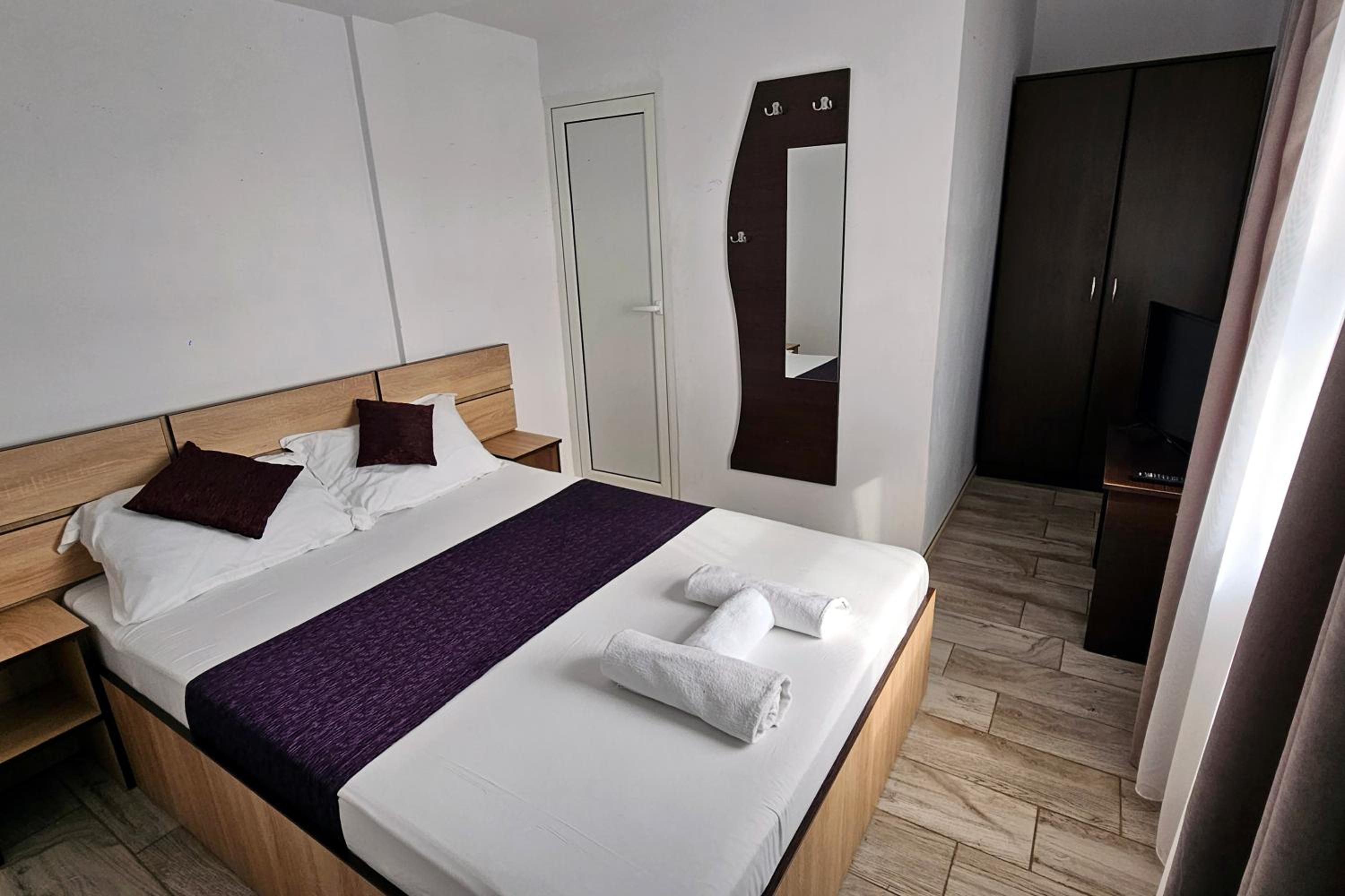 Double Room - Photo 1