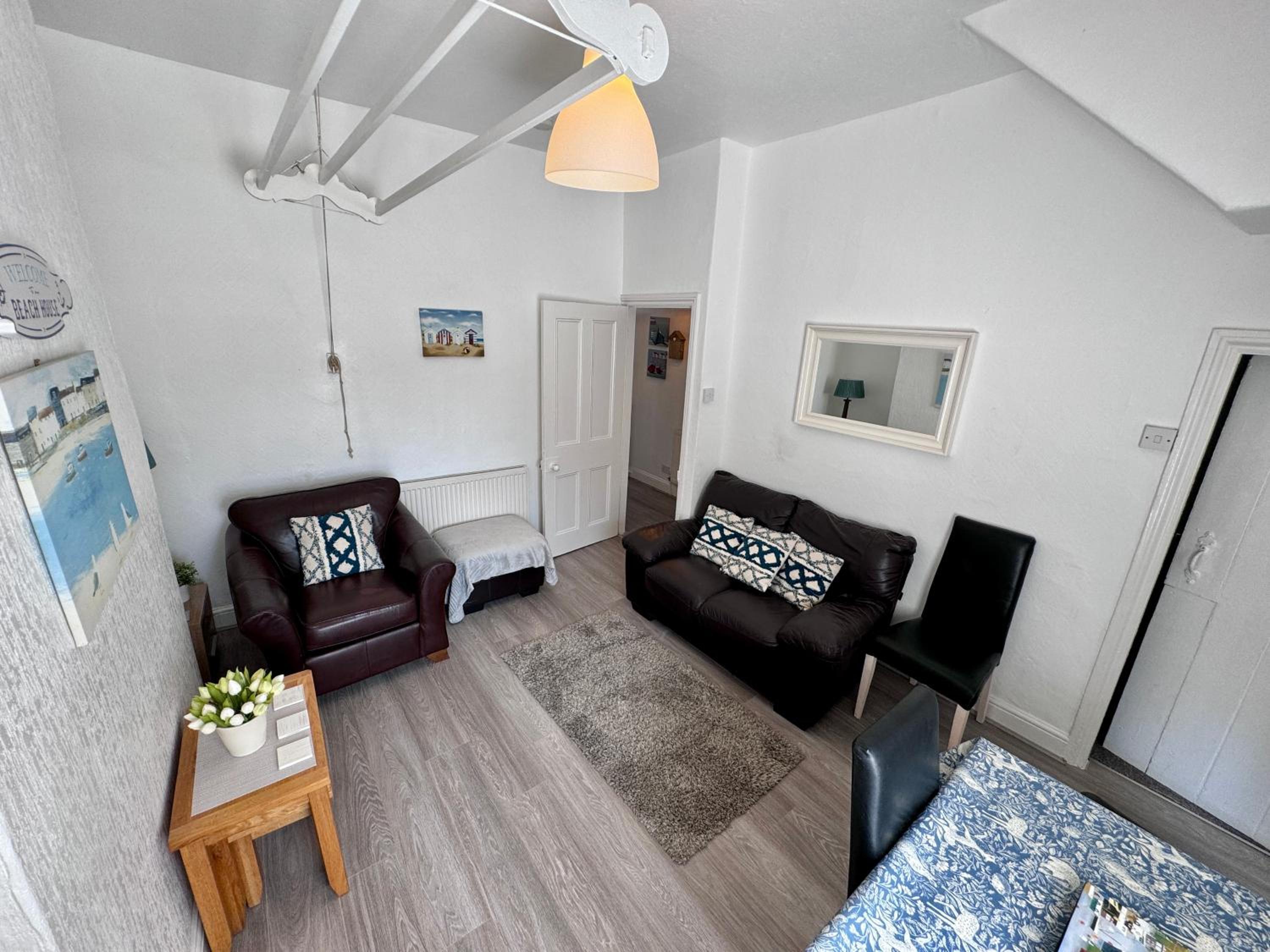 Three-Bedroom House photo 2