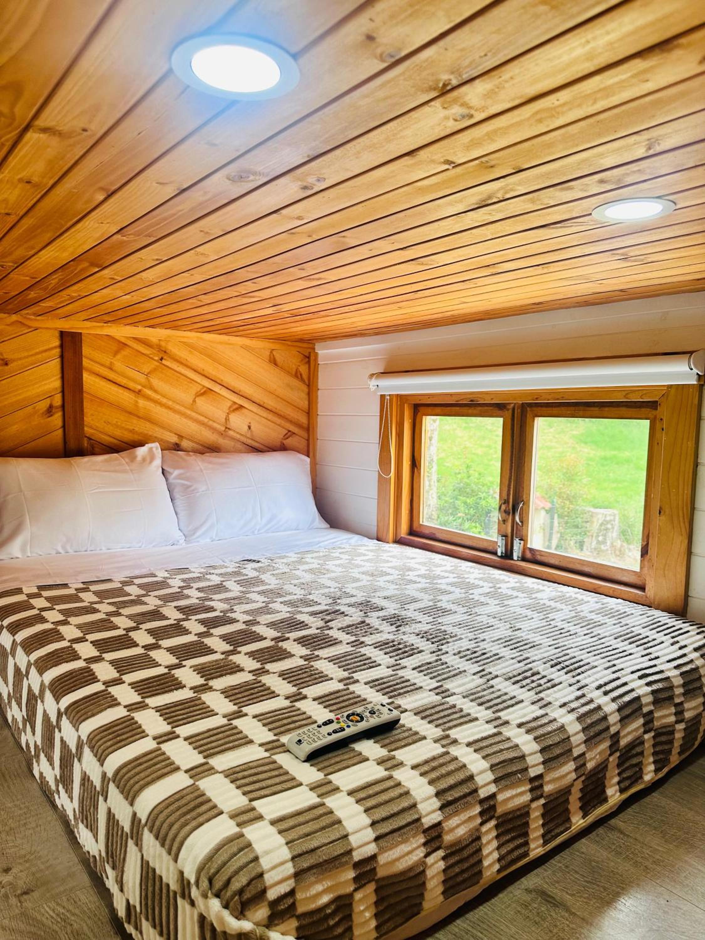 Mobile Home photo 1