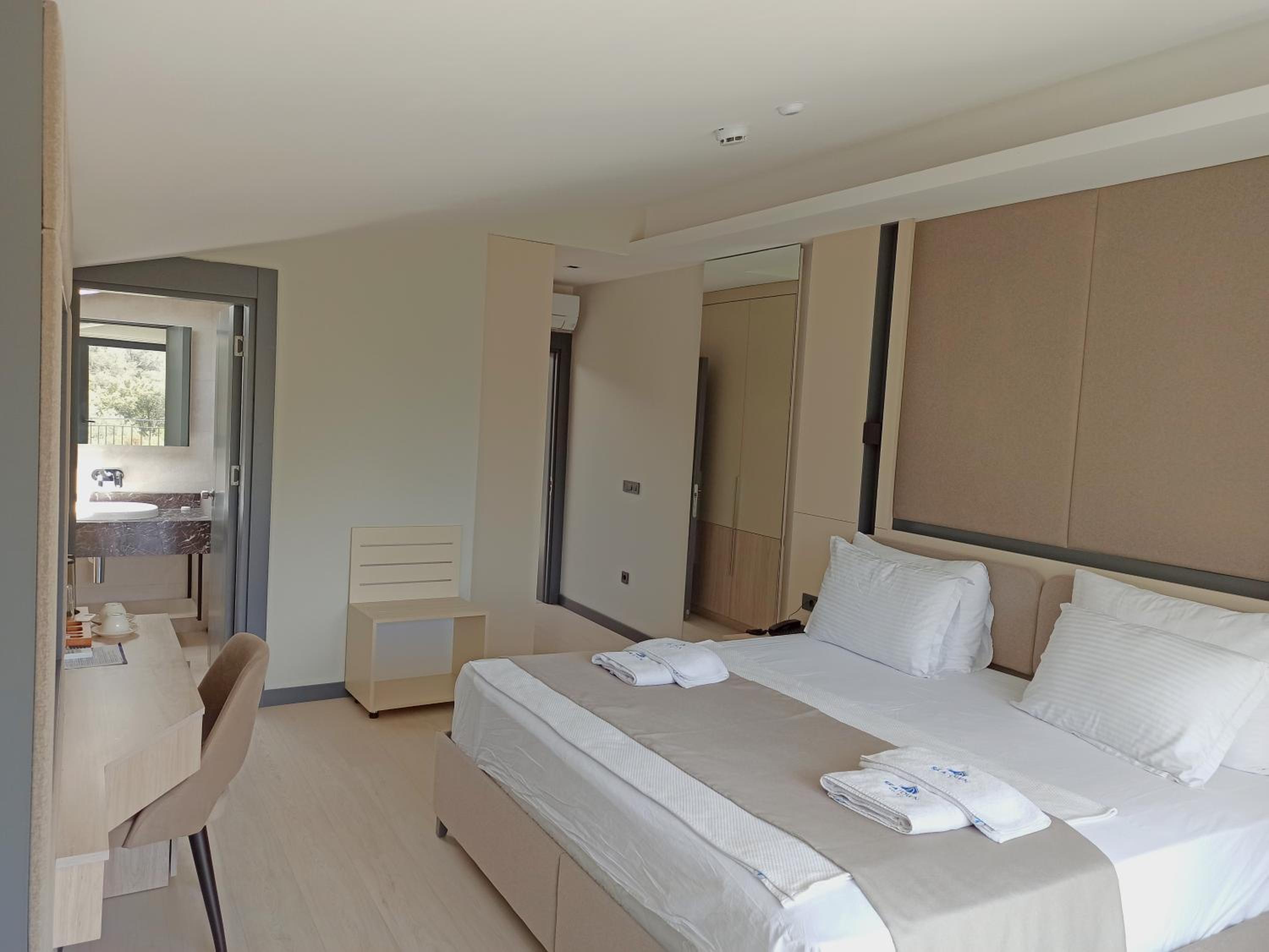 Superior Double Room - Photo 18