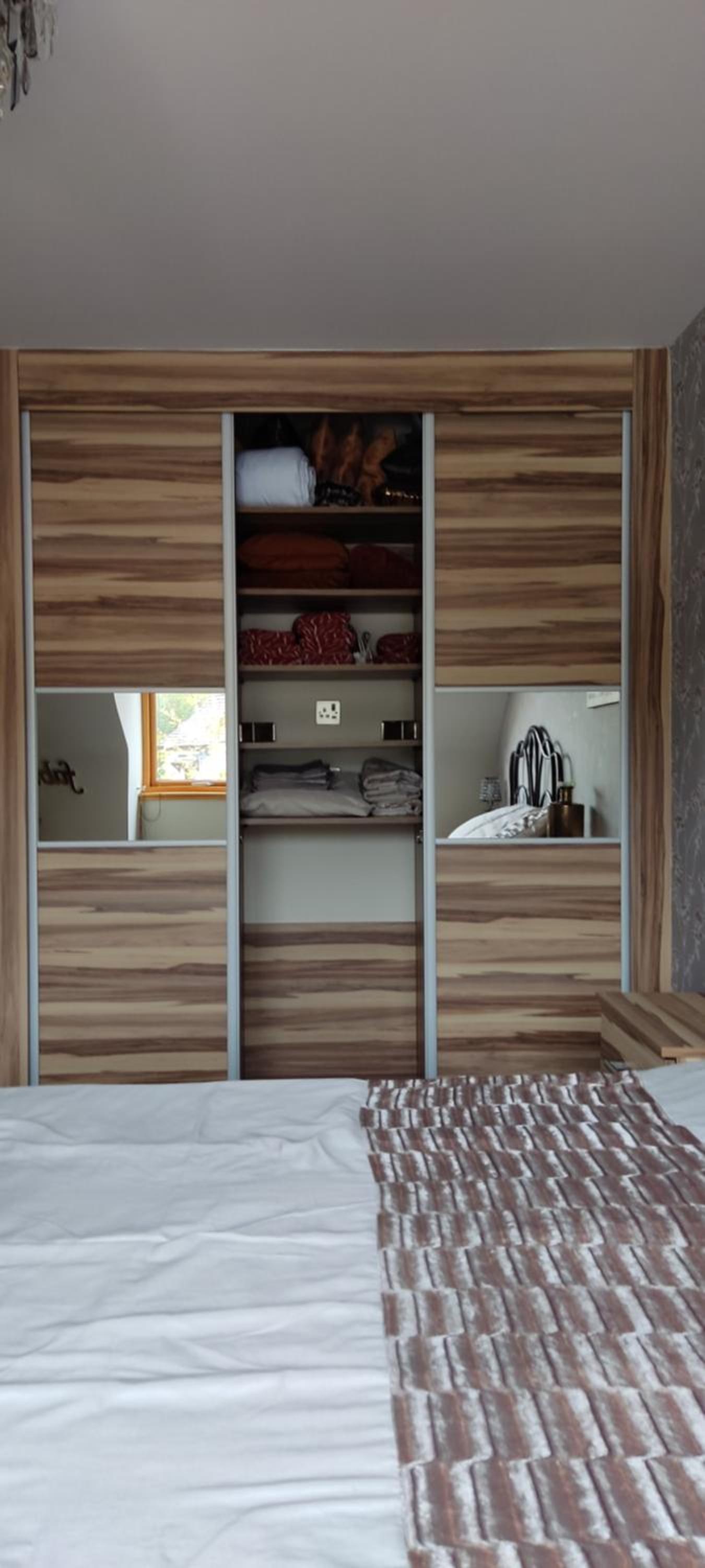 Large Double Room - Photo 3