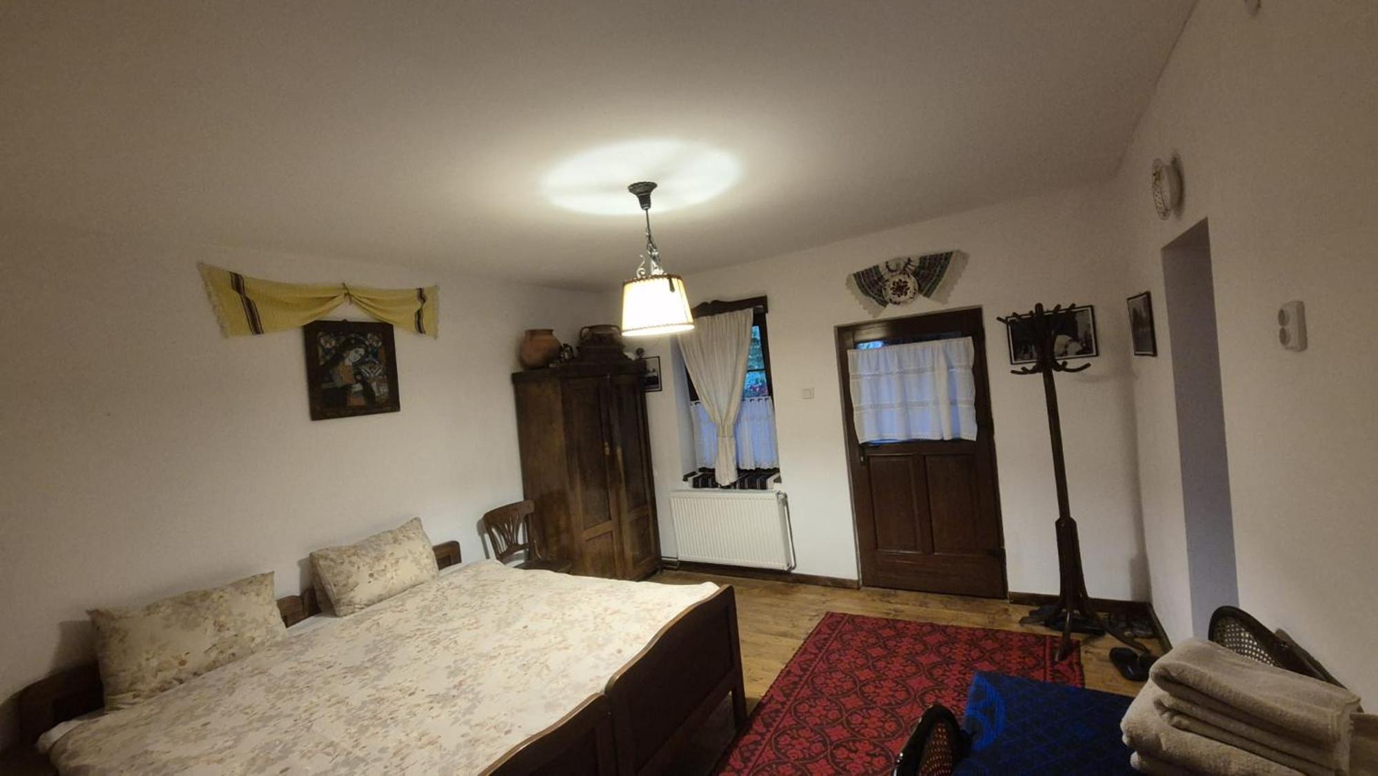 Family Room - Photo 6