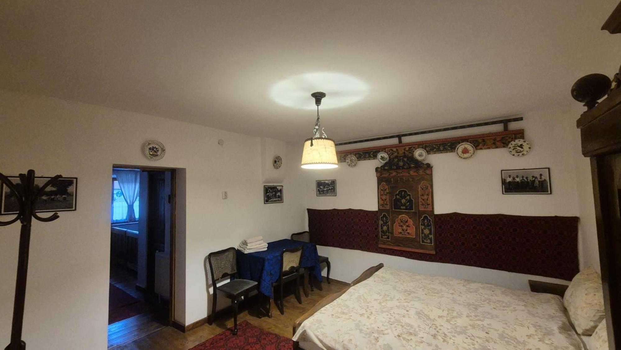 Family Room - Photo 3