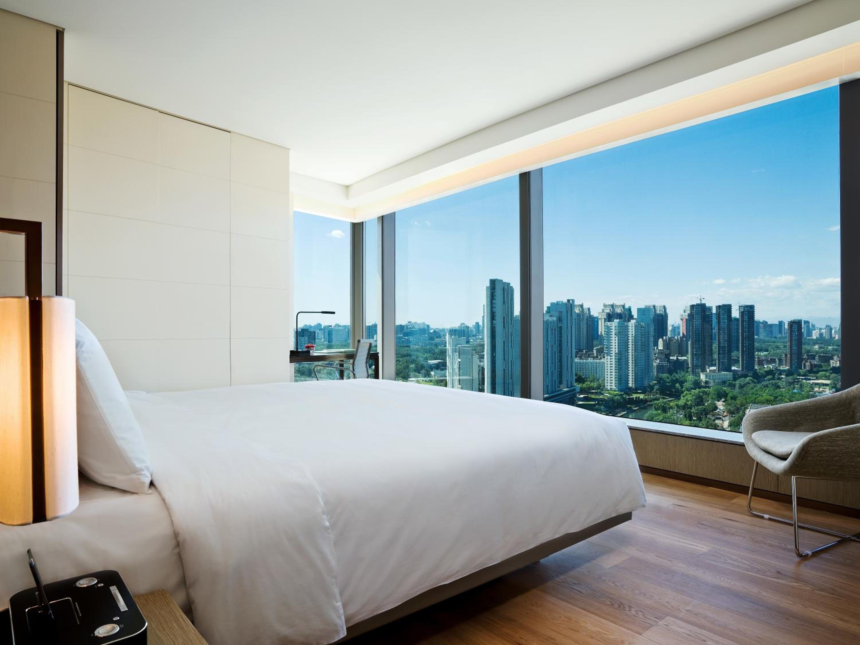 Urban Corner Room